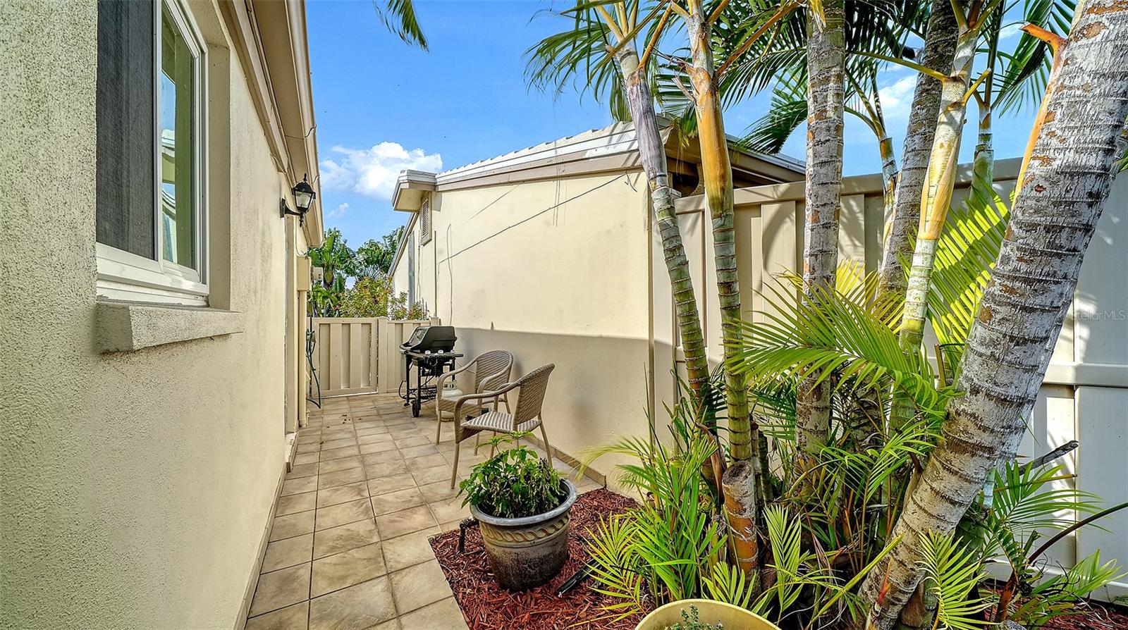 204 HOURGLASS WAY #V9