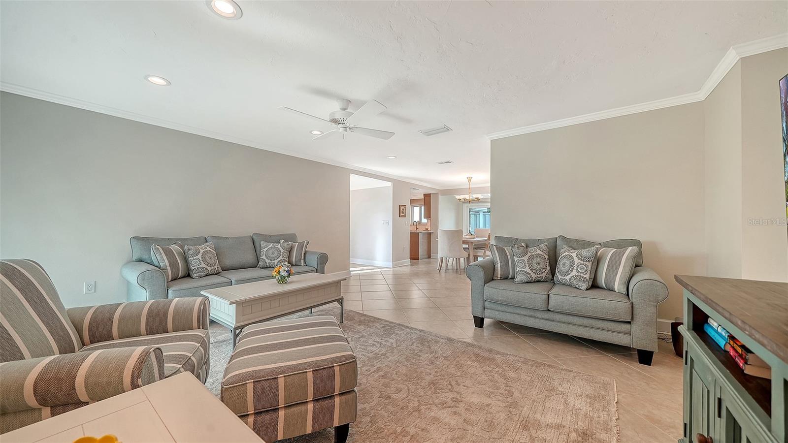 204 HOURGLASS WAY #V9