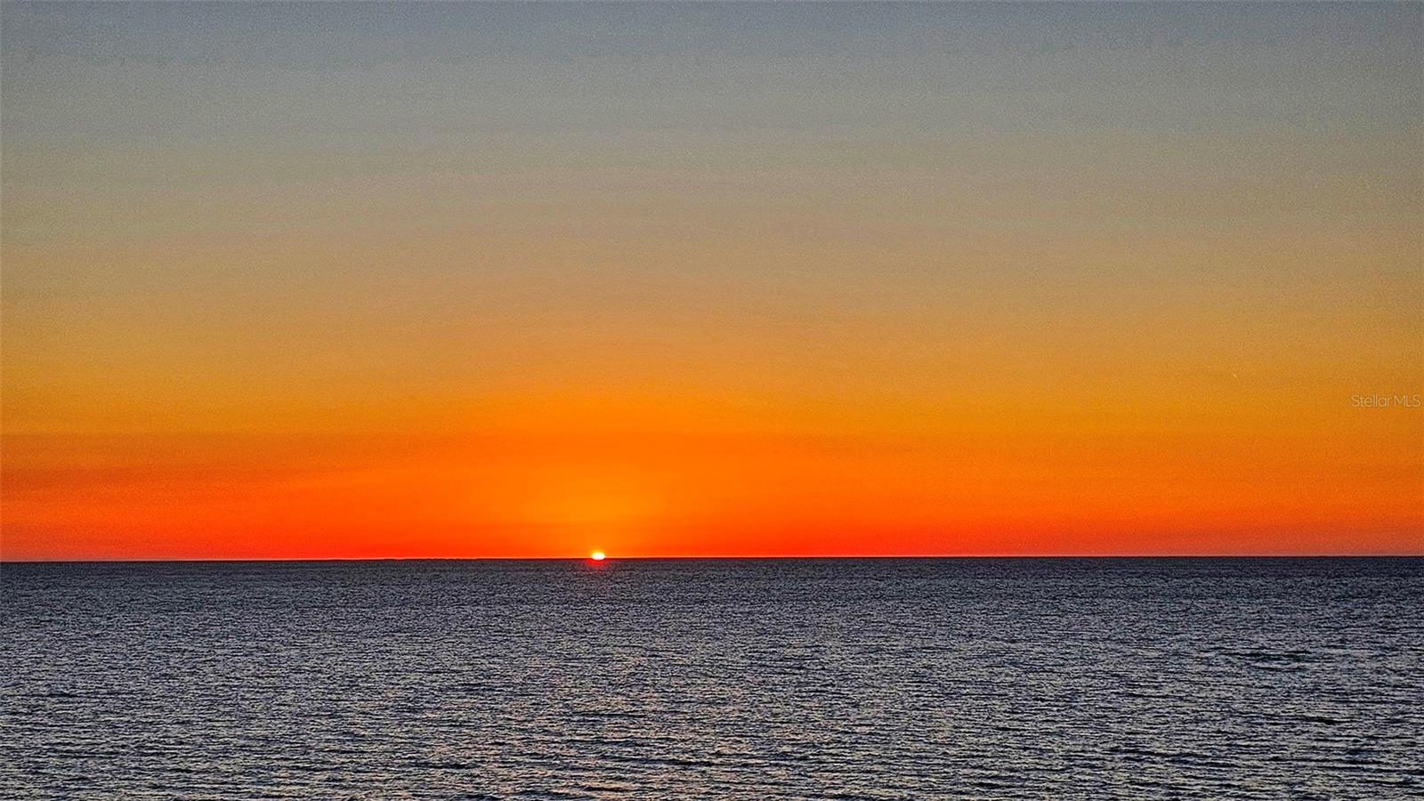 19 WHISPERING SANDS DR #1105