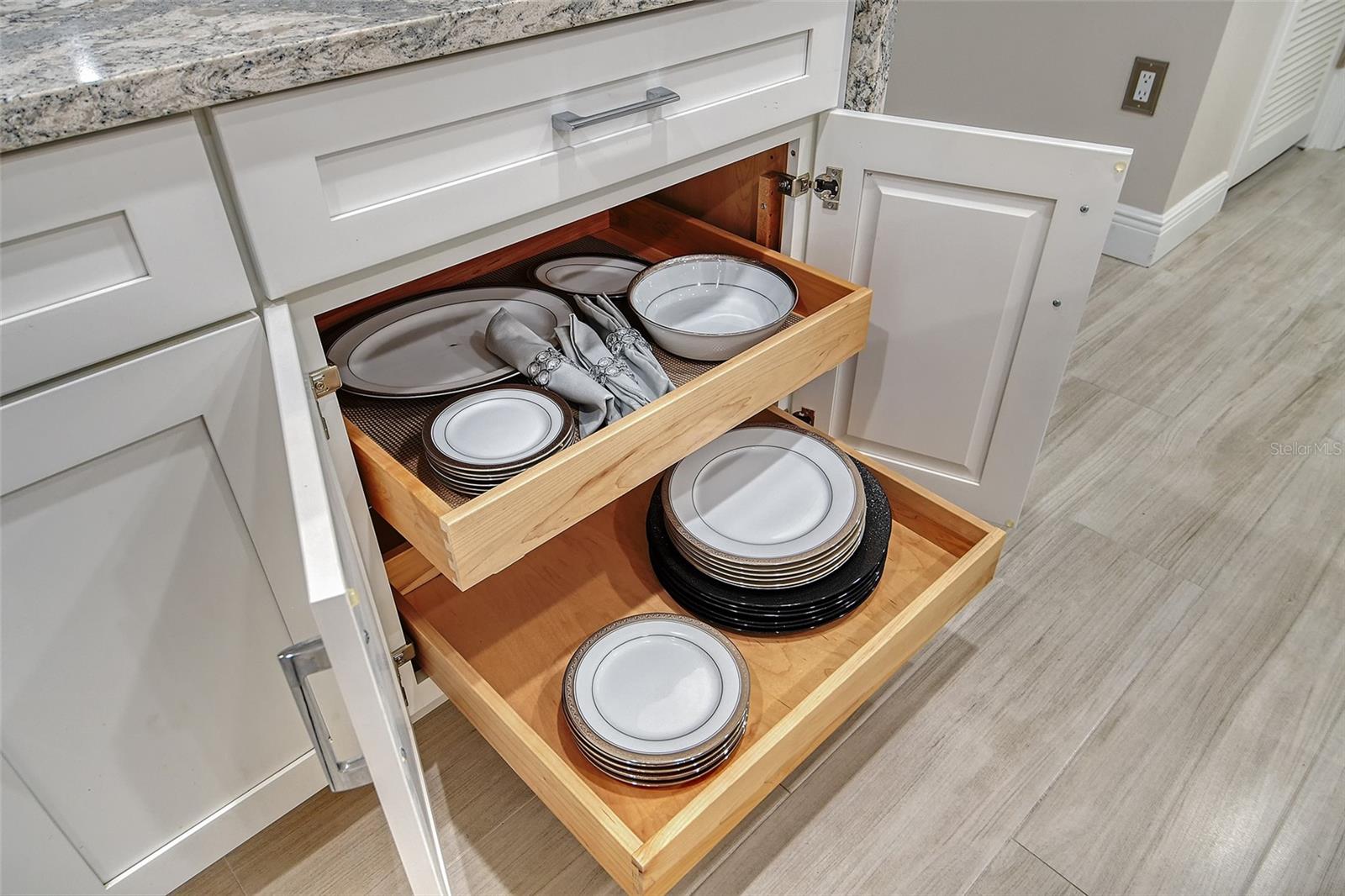 19 WHISPERING SANDS DR #1105