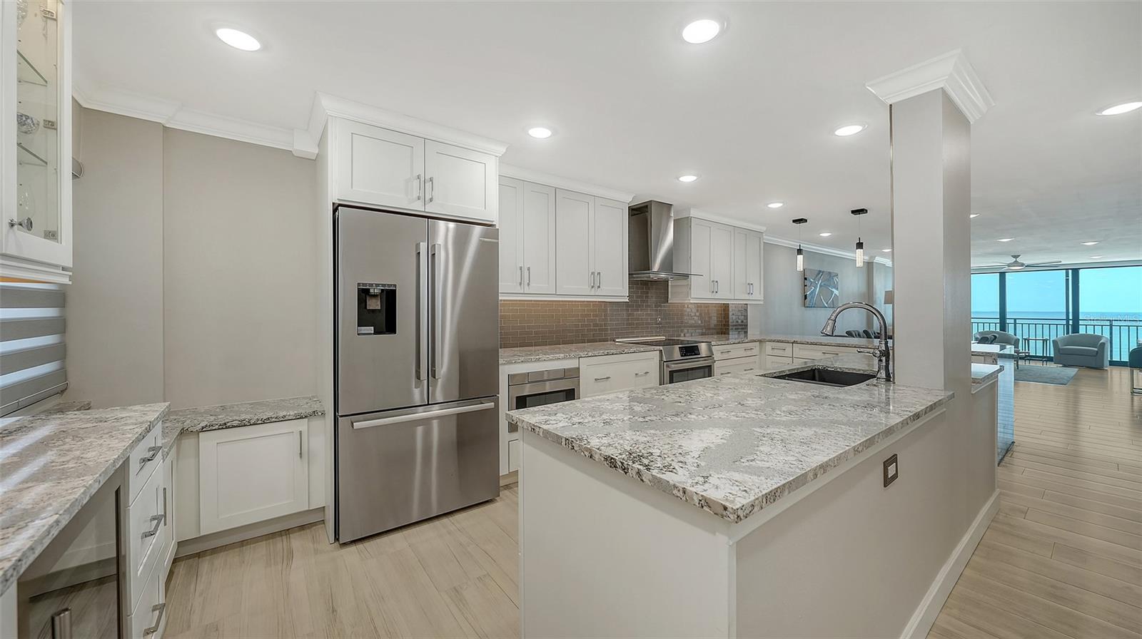 19 WHISPERING SANDS DR #1105