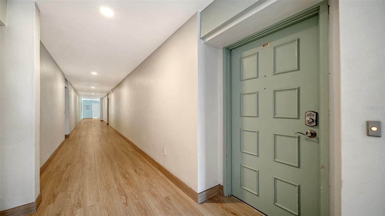 101 WHISPERING SANDS DR #107