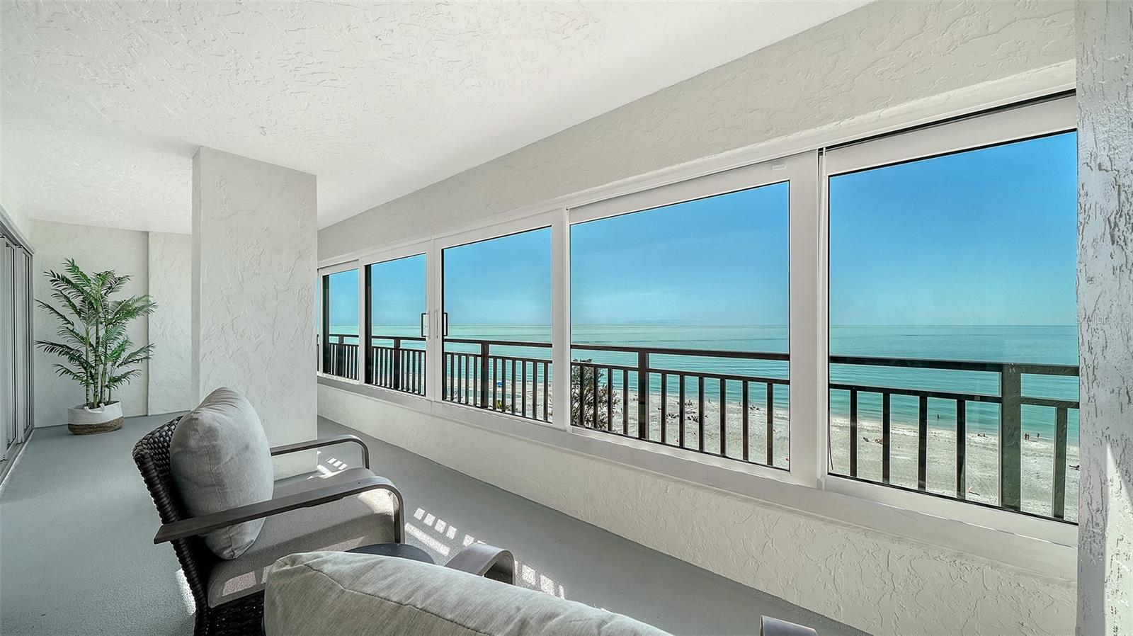 20 WHISPERING SANDS DR #1201