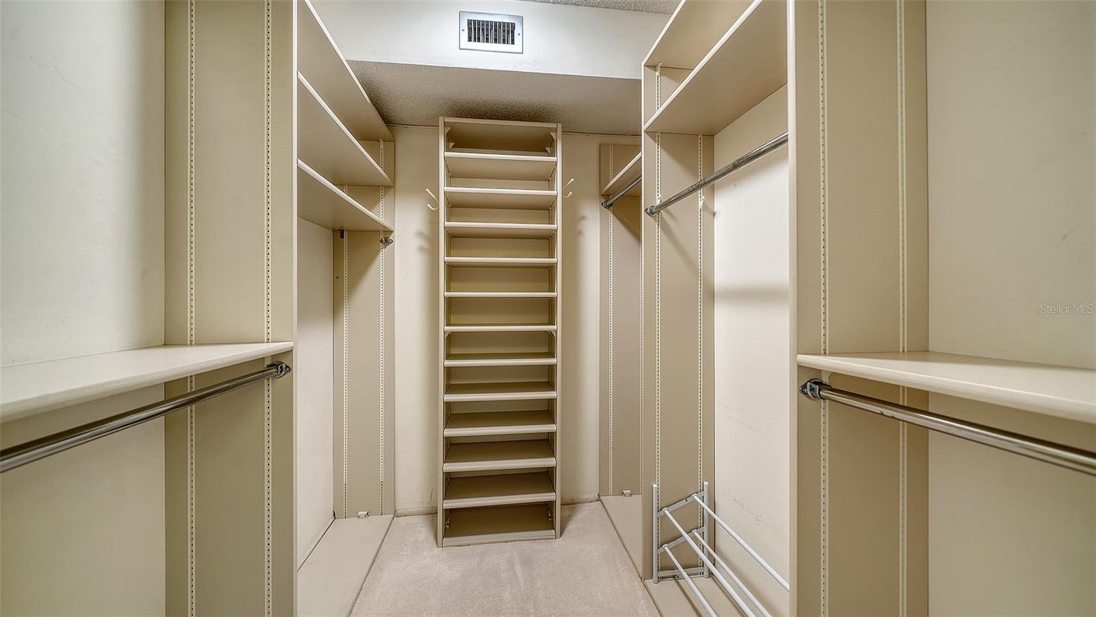 20 WHISPERING SANDS DR #1201