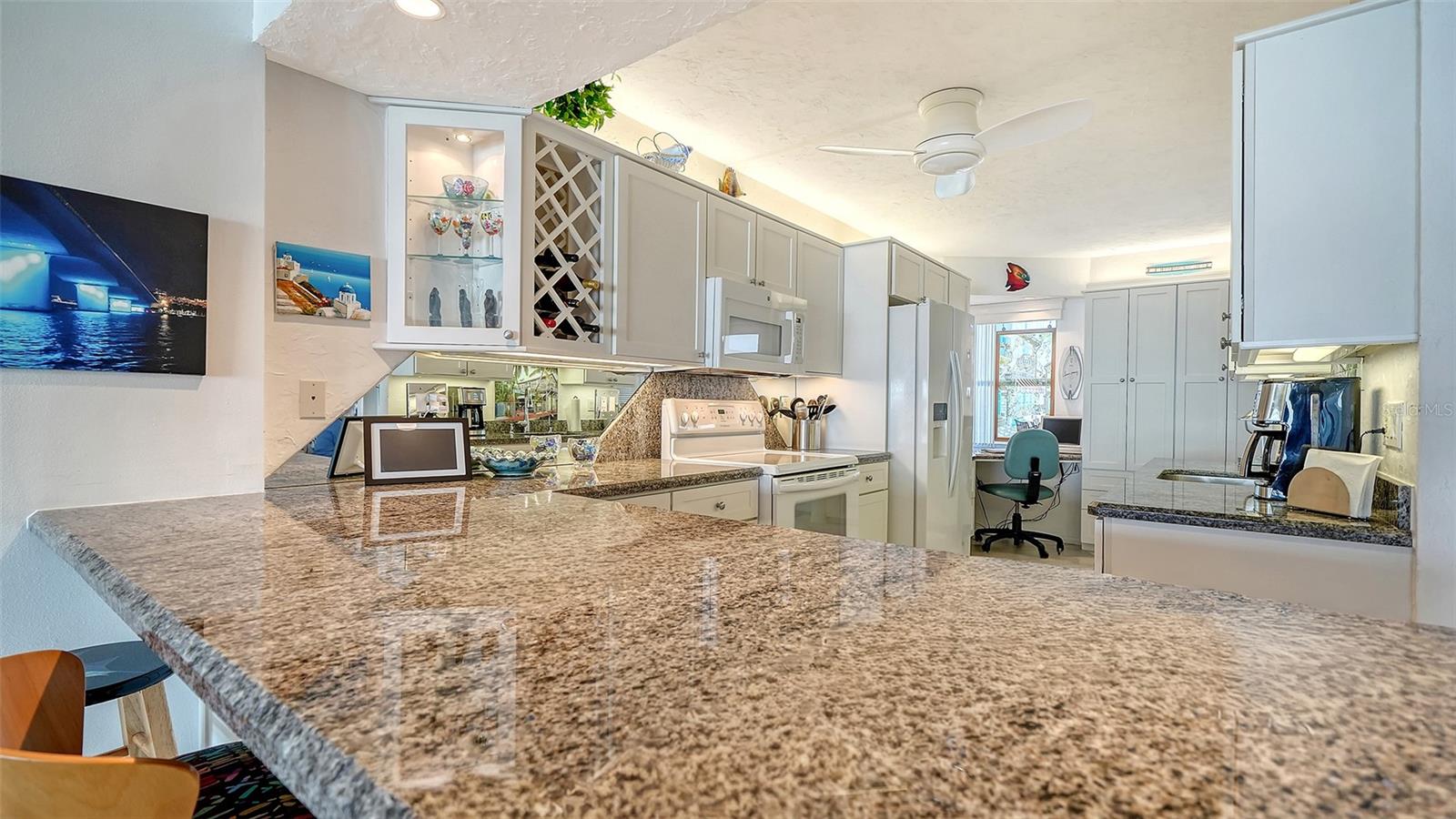 19 WHISPERING SANDS DR #1104