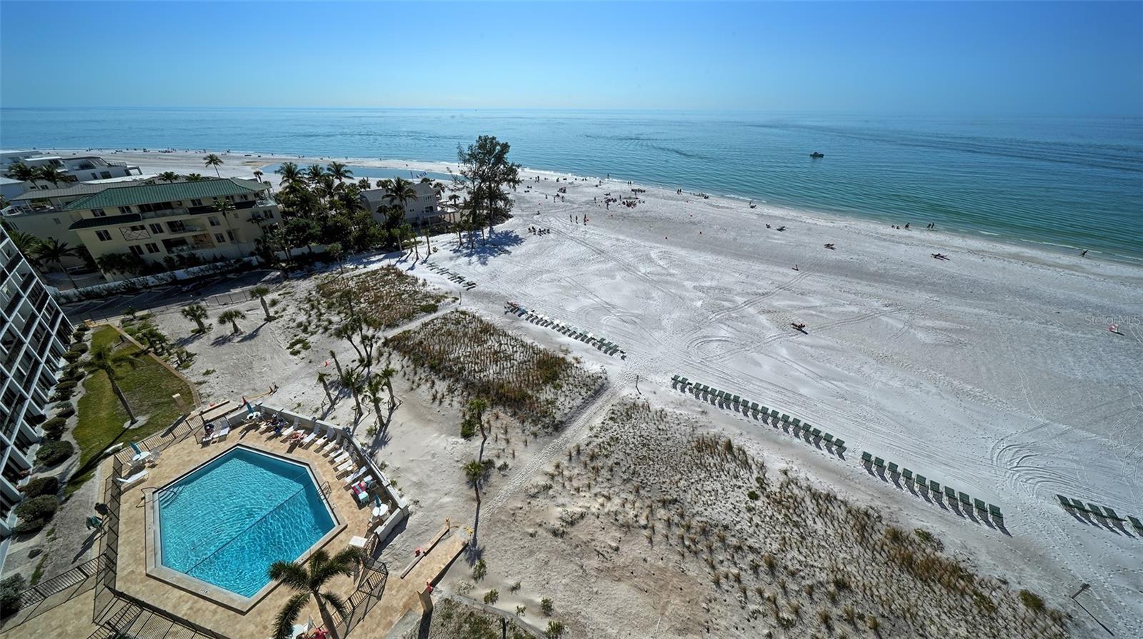 19 WHISPERING SANDS DR #1104