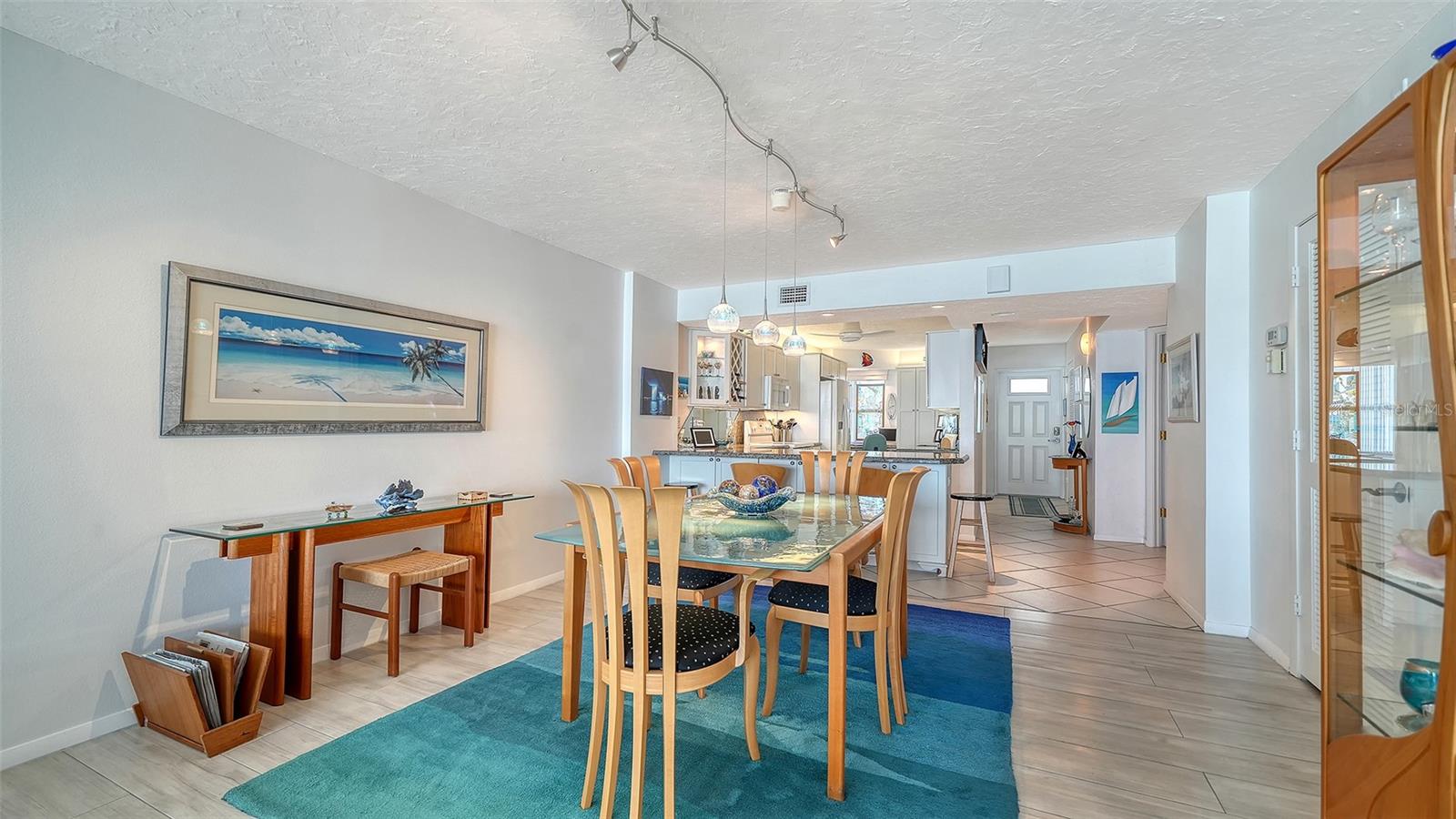 19 WHISPERING SANDS DR #1104