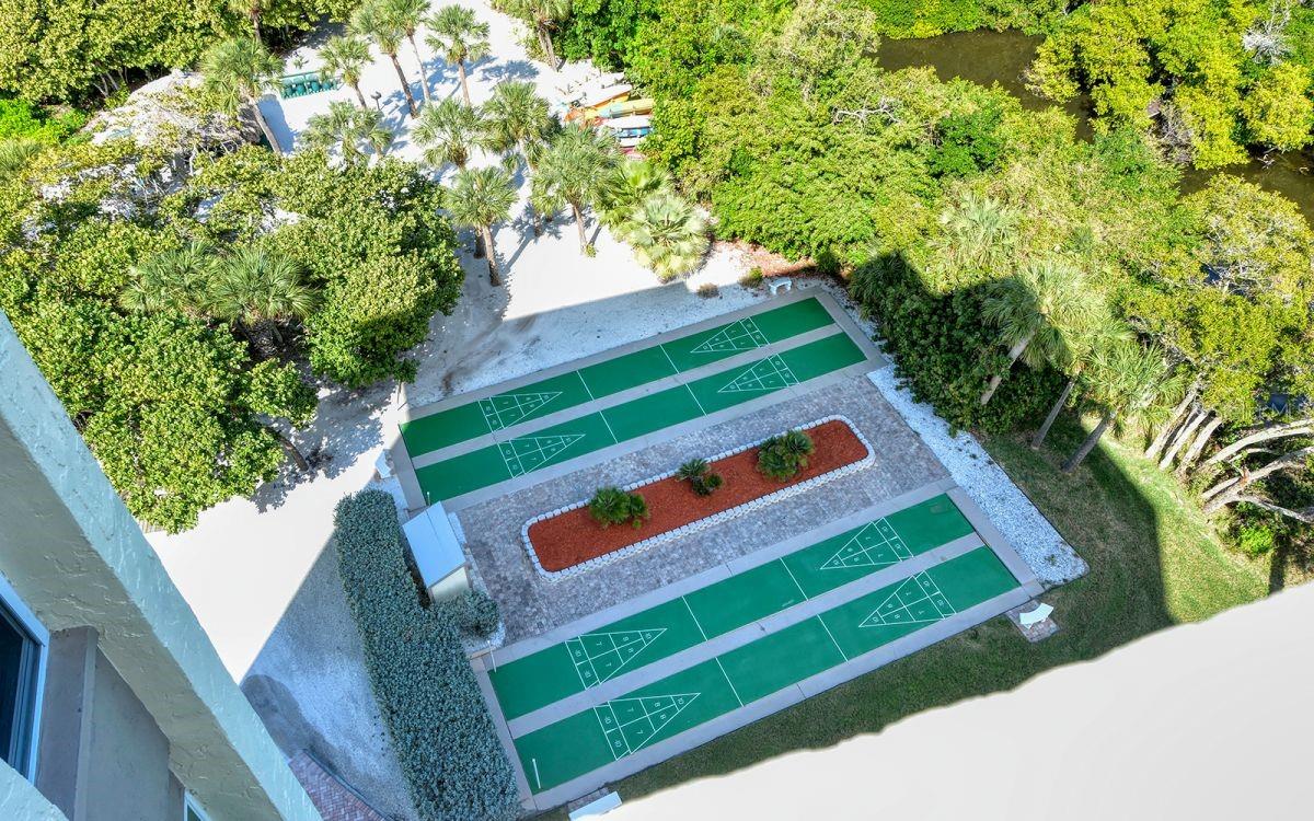 19 WHISPERING SANDS DR #201