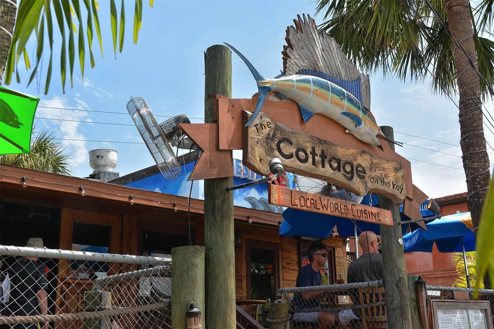 19 WHISPERING SANDS DR #201