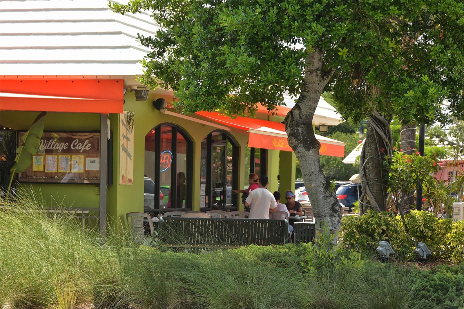 19 WHISPERING SANDS DR #201