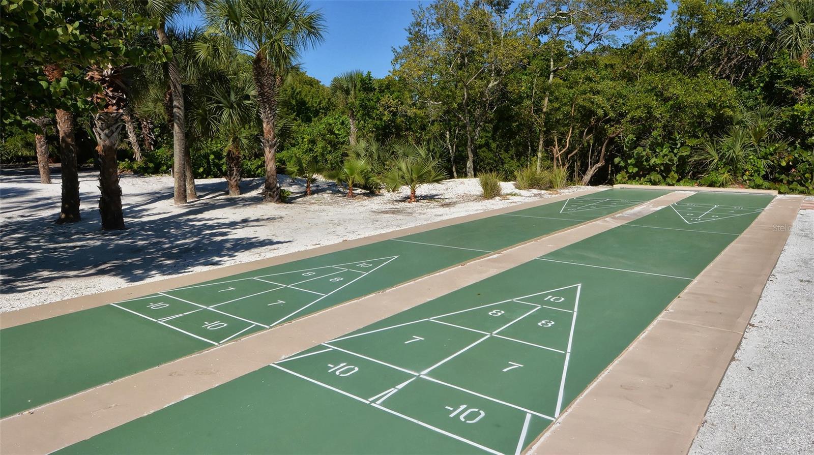 19 WHISPERING SANDS DR ##204