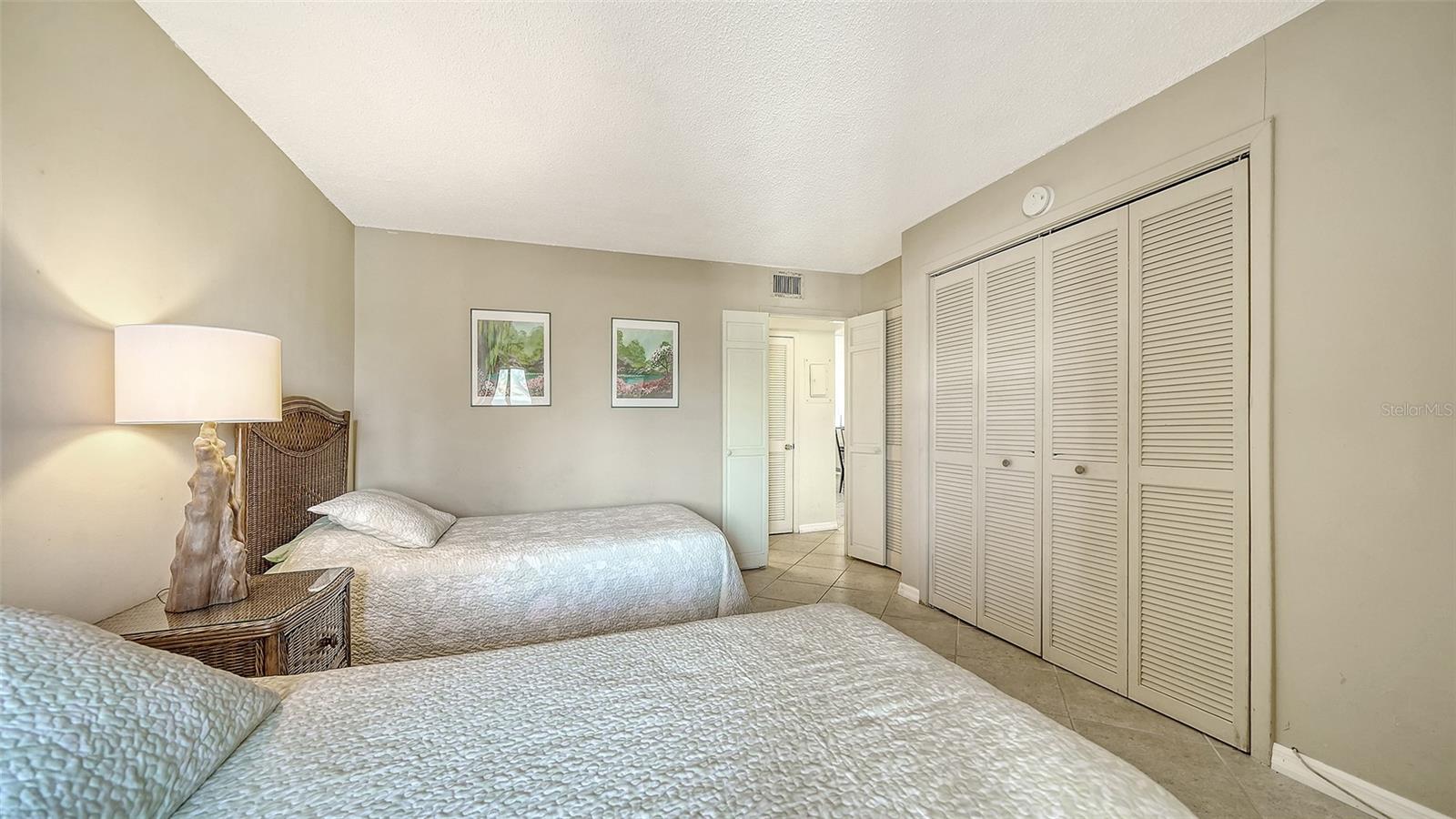 19 WHISPERING SANDS DR ##204