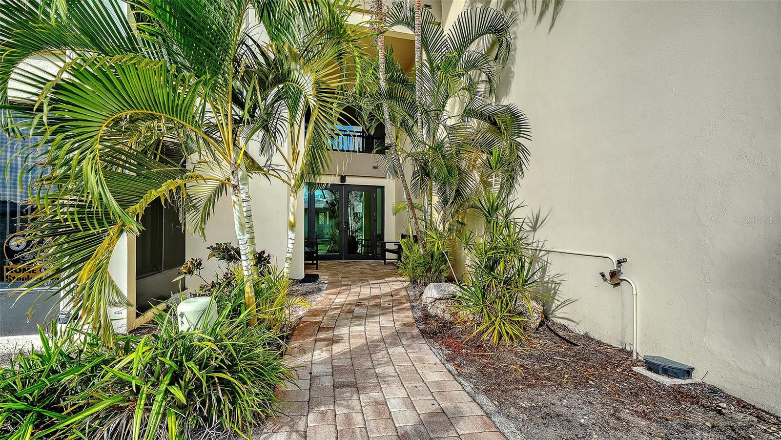 199 WHISPERING SANDS DR #204