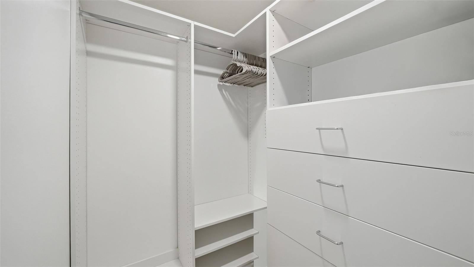 199 WHISPERING SANDS DR #204