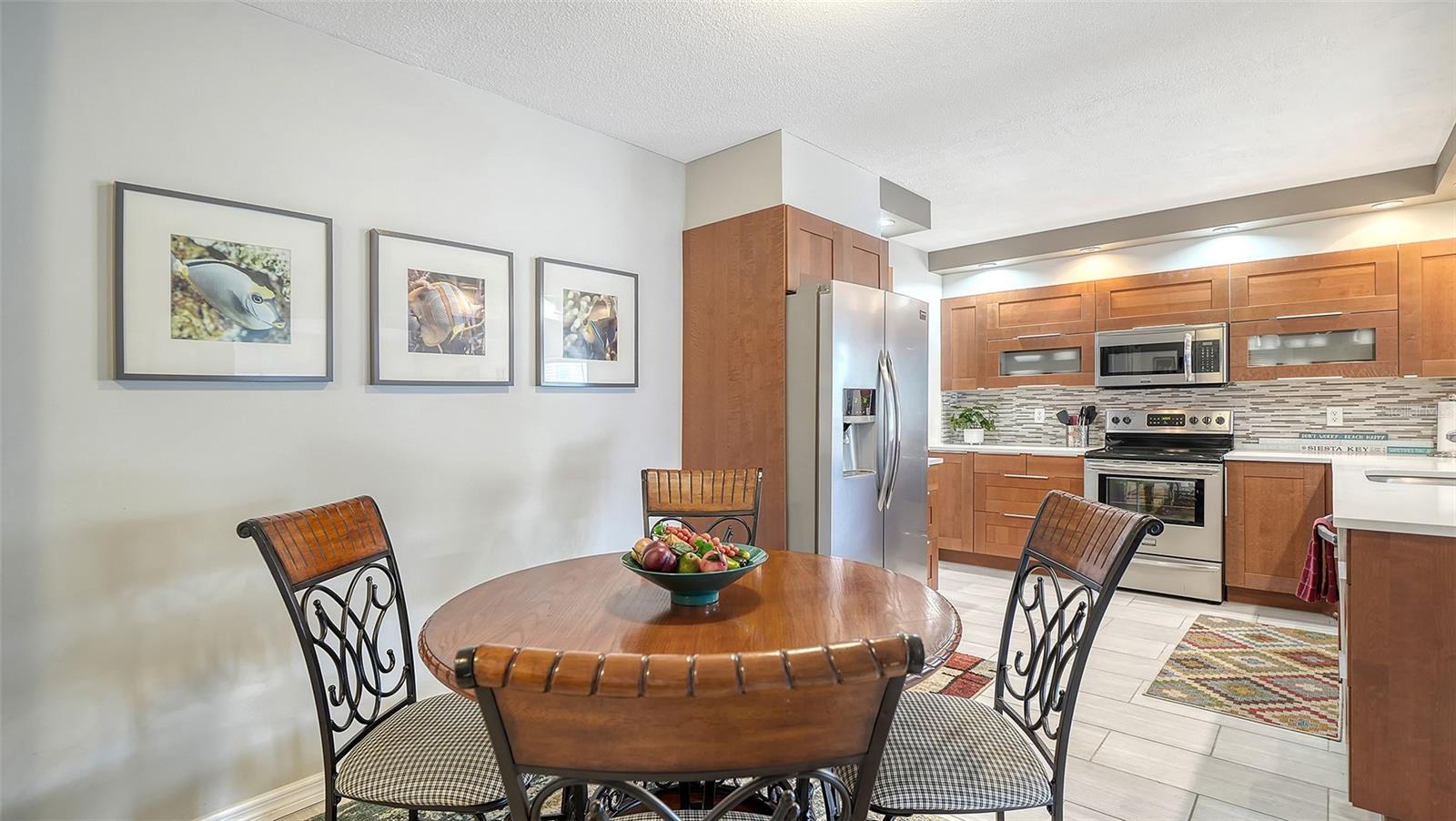 225 HOURGLASS WAY #202