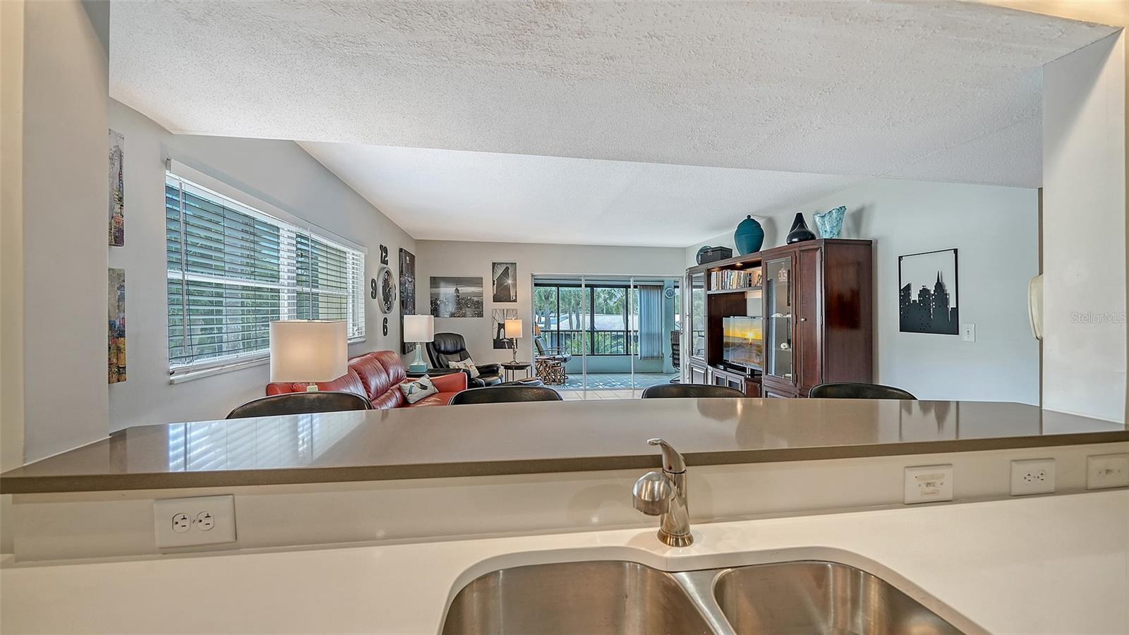225 HOURGLASS WAY #202