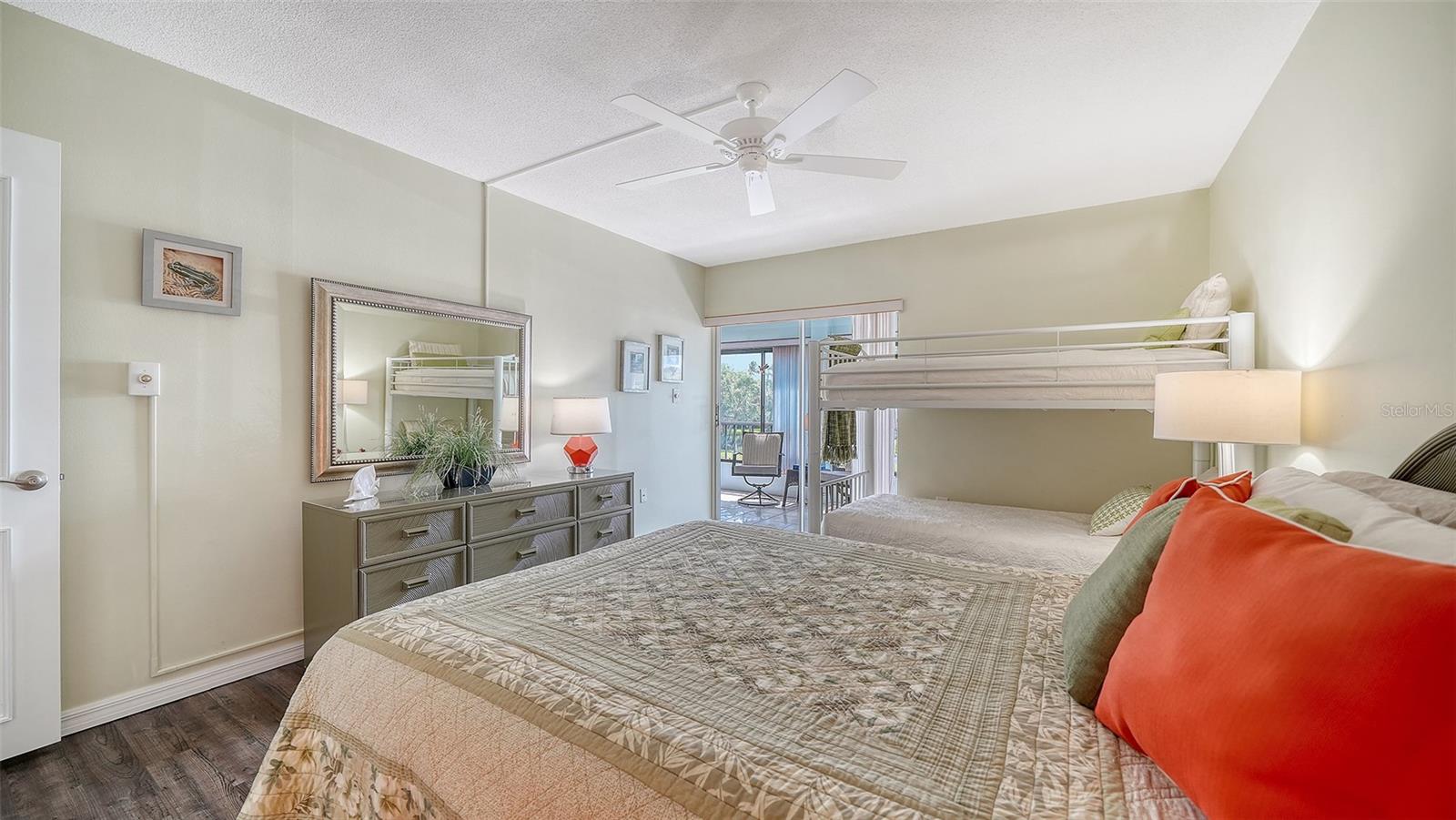 225 HOURGLASS WAY #202