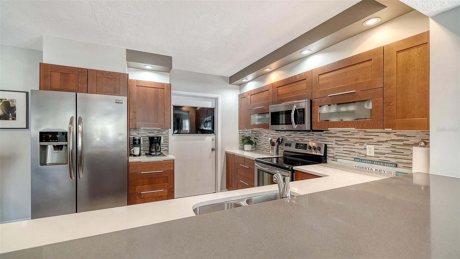 225 HOURGLASS WAY #202