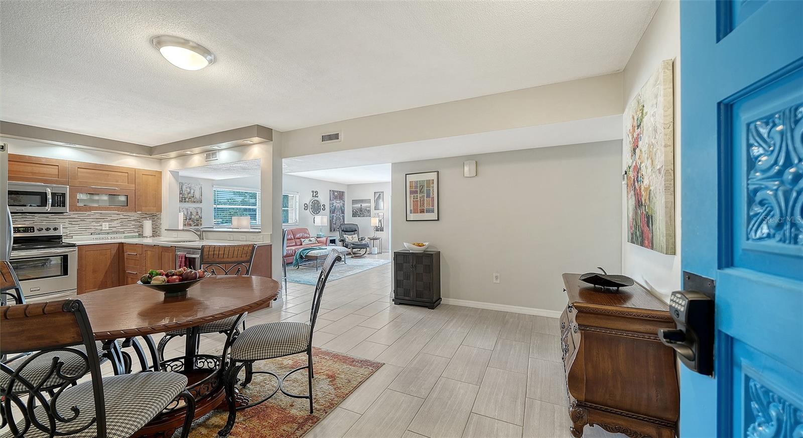 225 HOURGLASS WAY #202