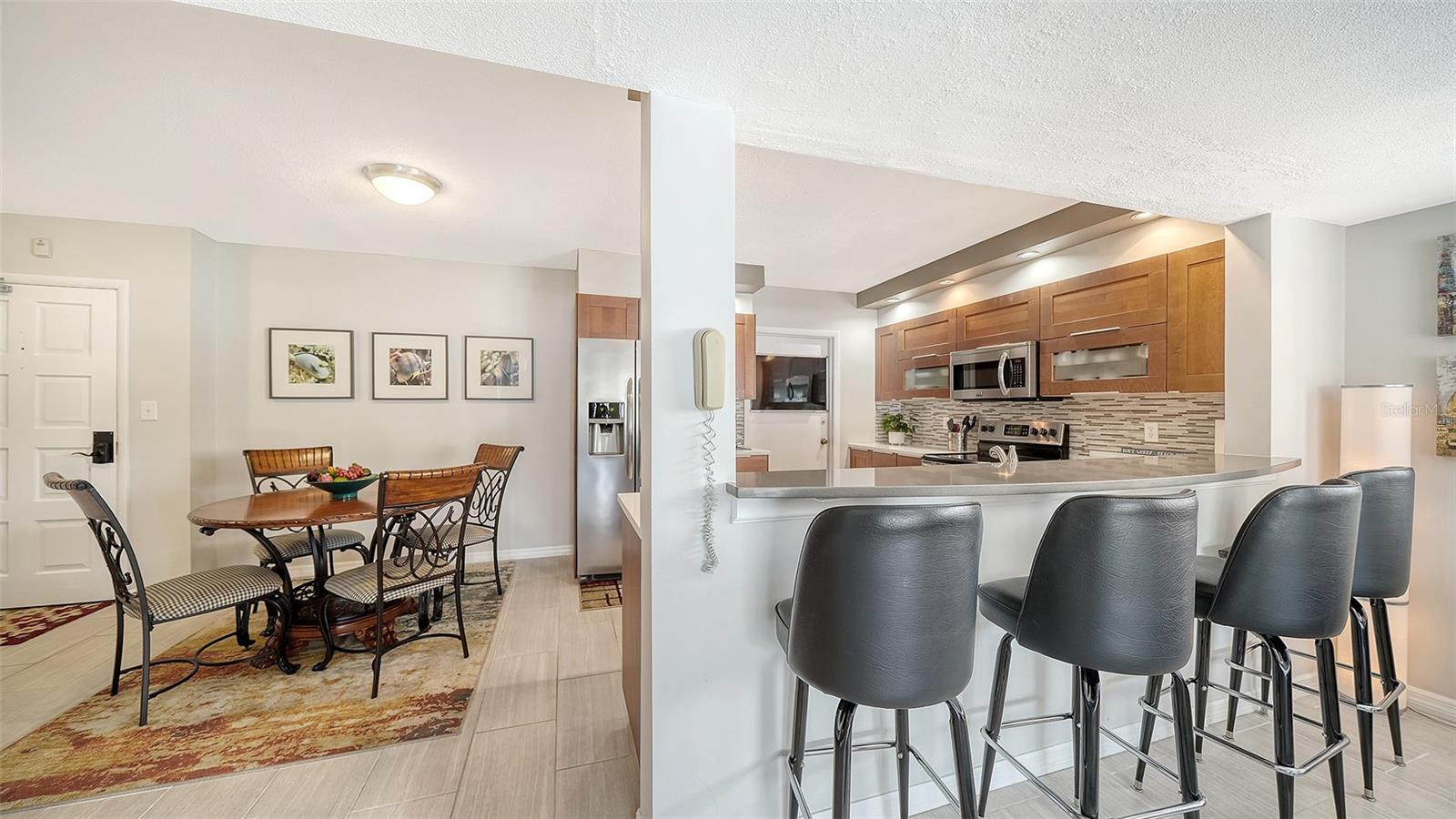 225 HOURGLASS WAY #202