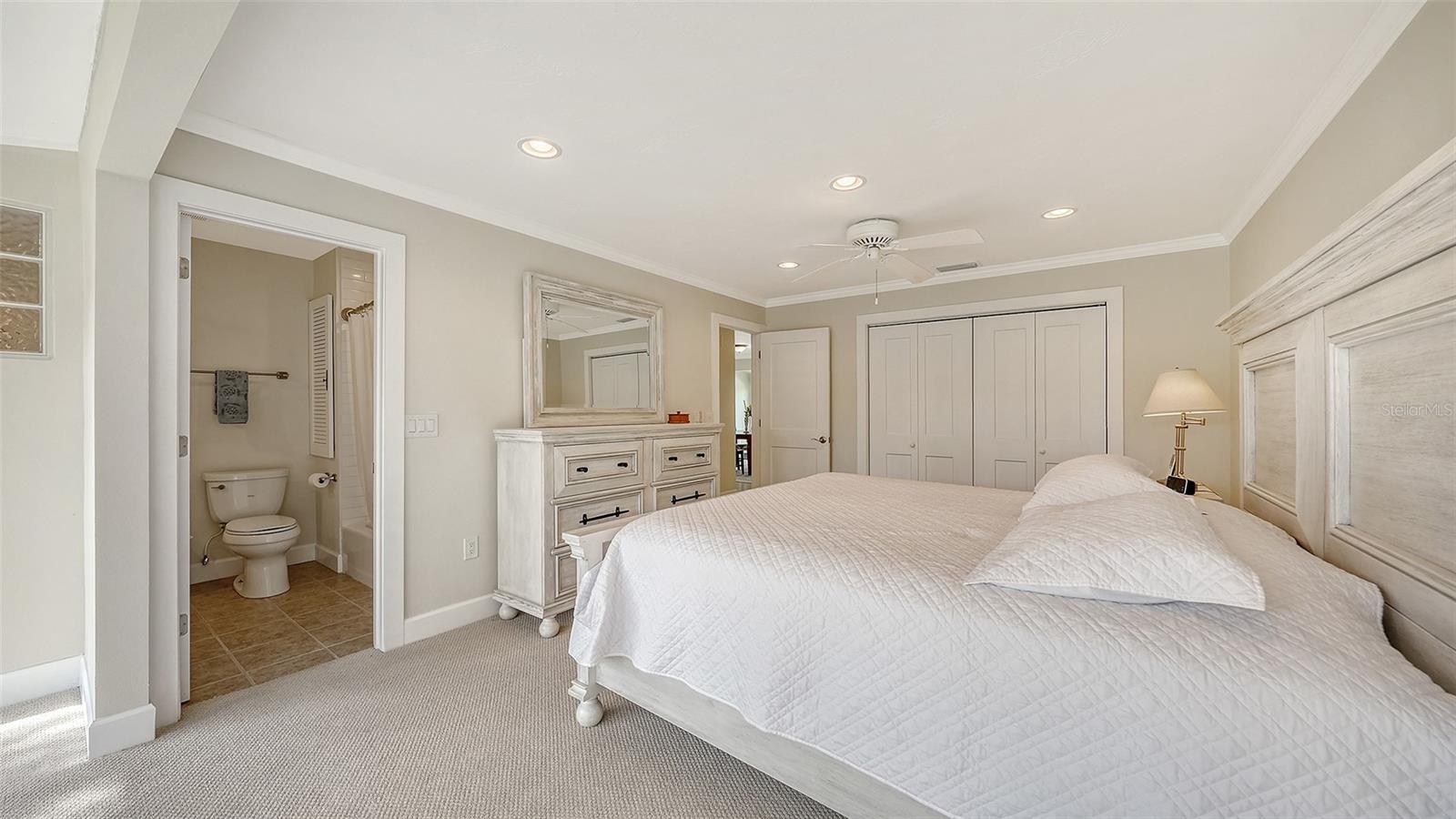 206 HOURGLASS WAY #V10