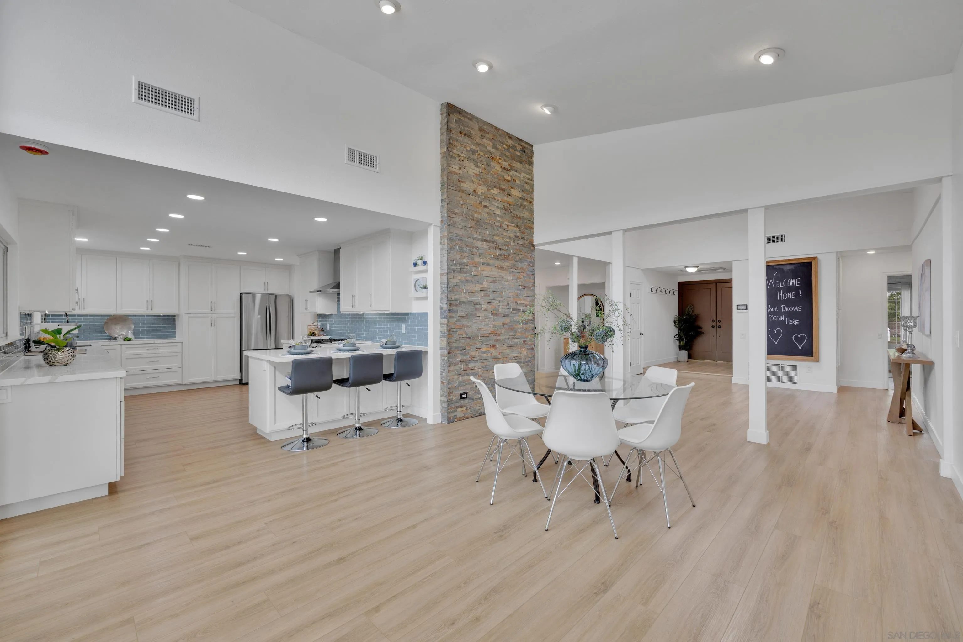 14318 Sandown Ct