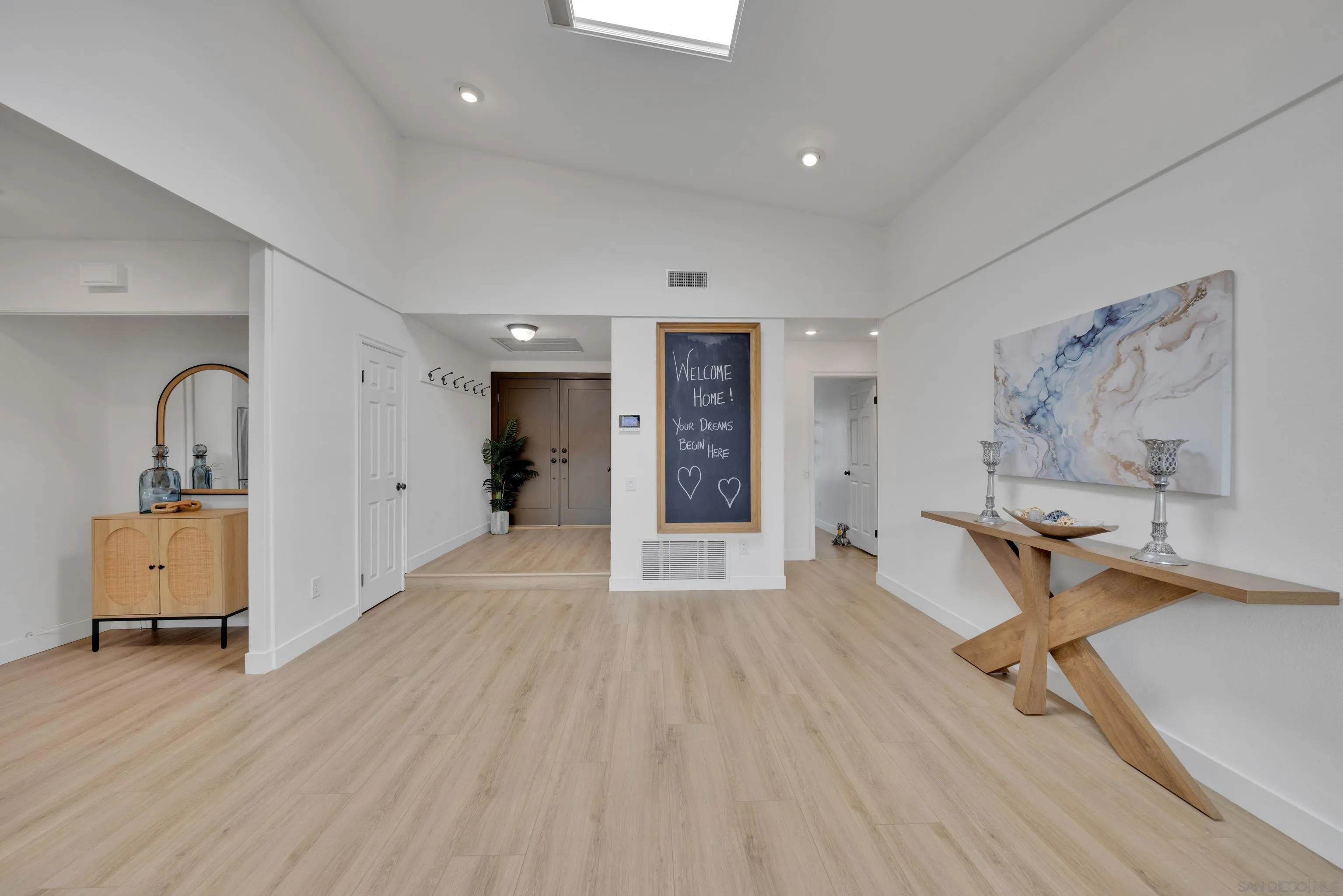 14318 Sandown Ct
