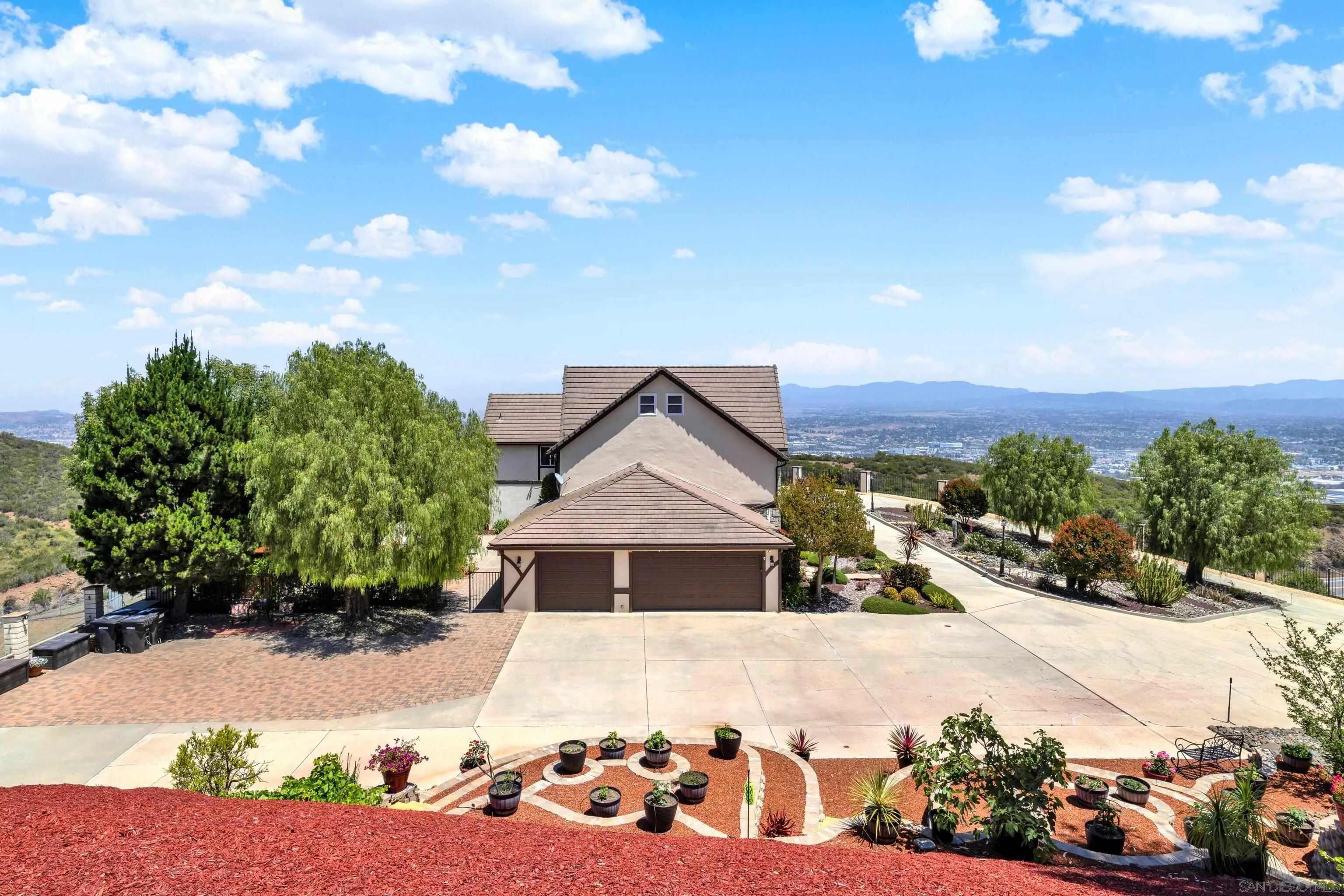 26780 Camino Seco