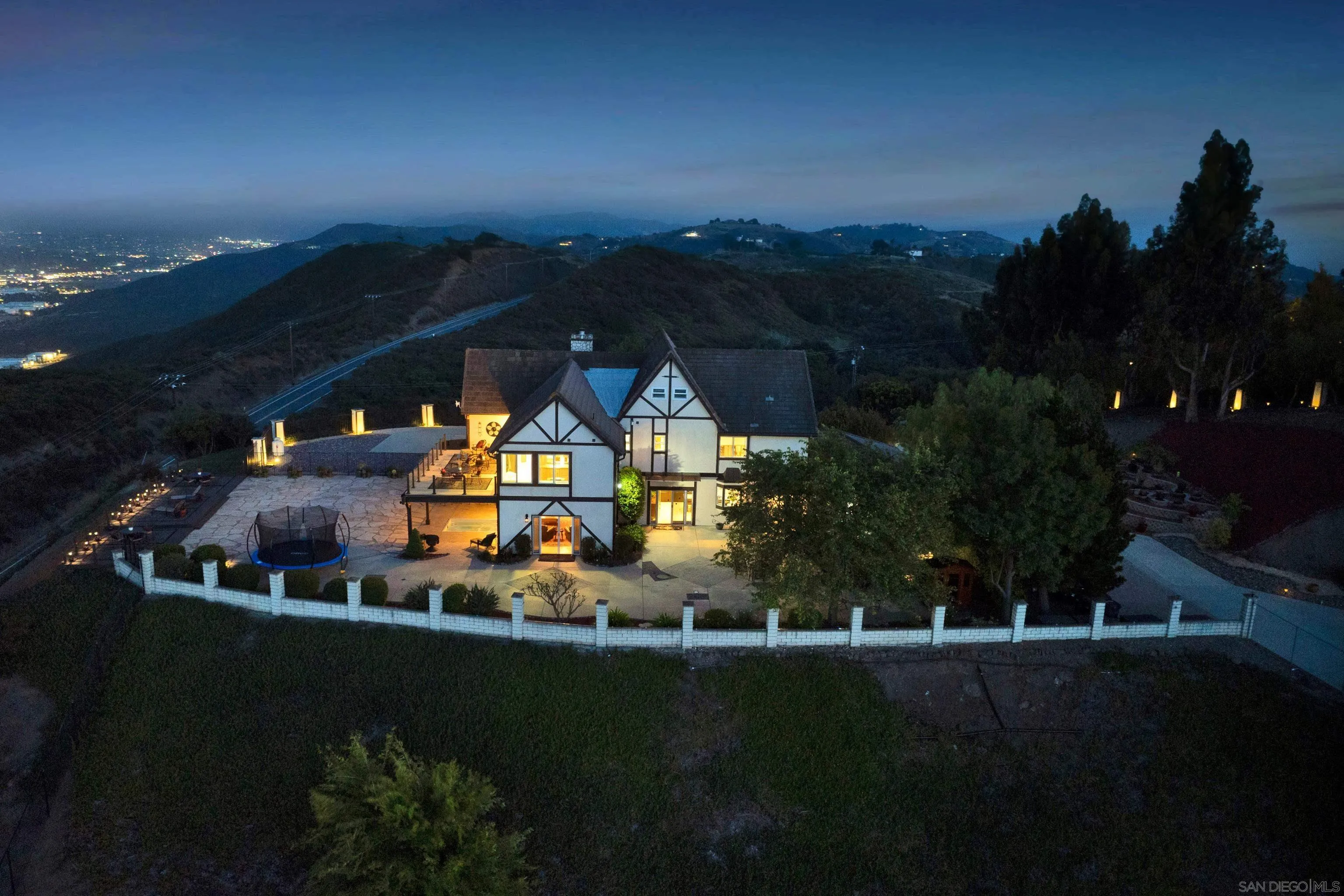 26780 Camino Seco
