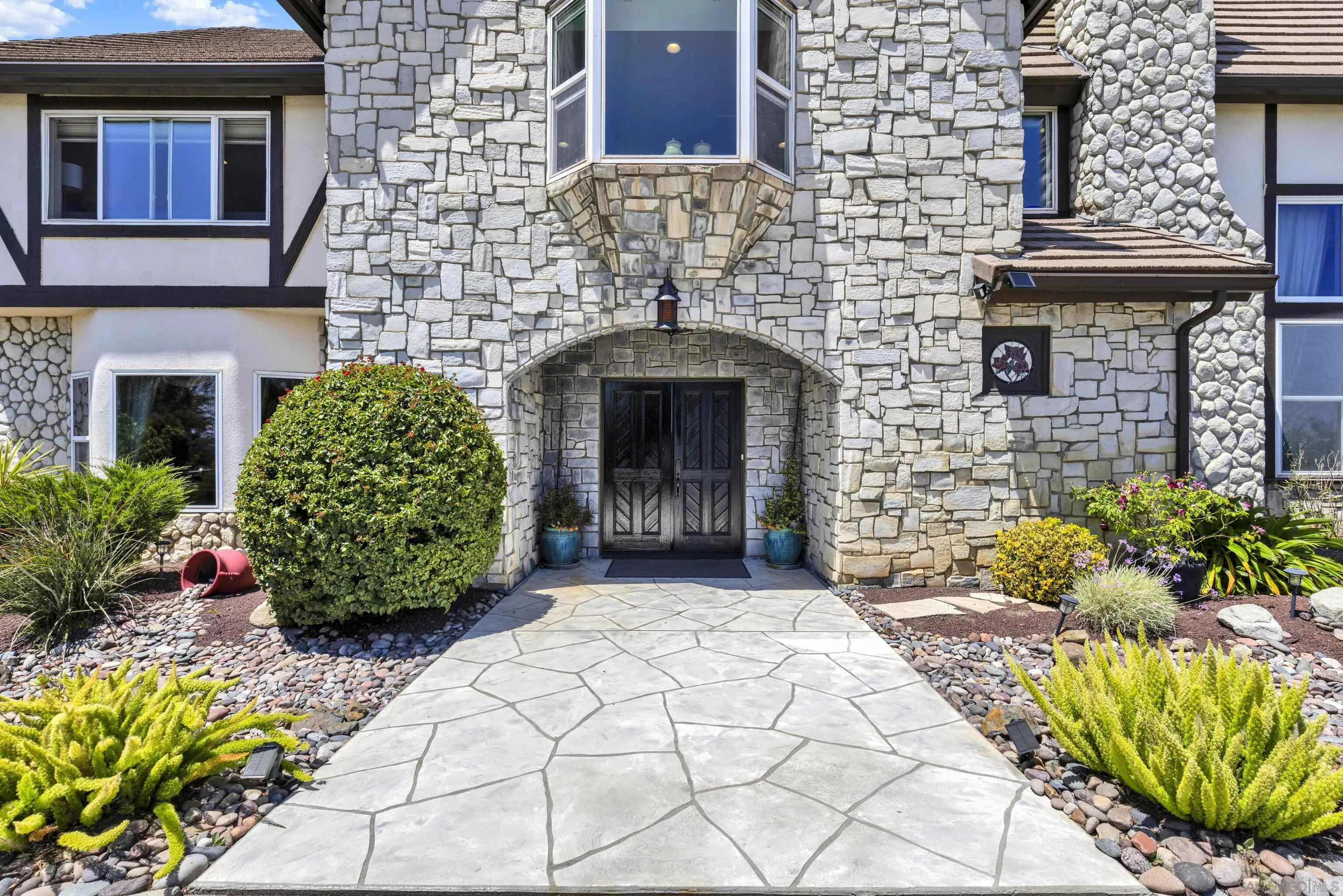 26780 Camino Seco