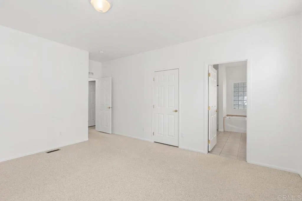 525 W El Norte Parkway Unit 70