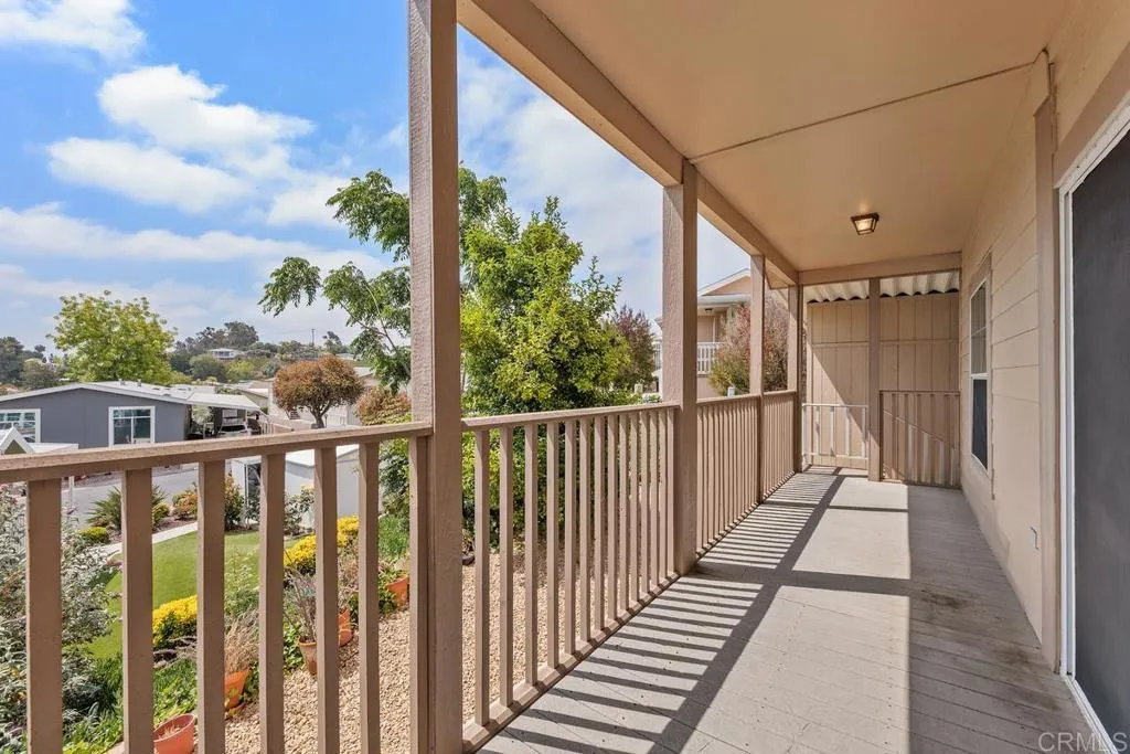 525 W El Norte Parkway Unit 70