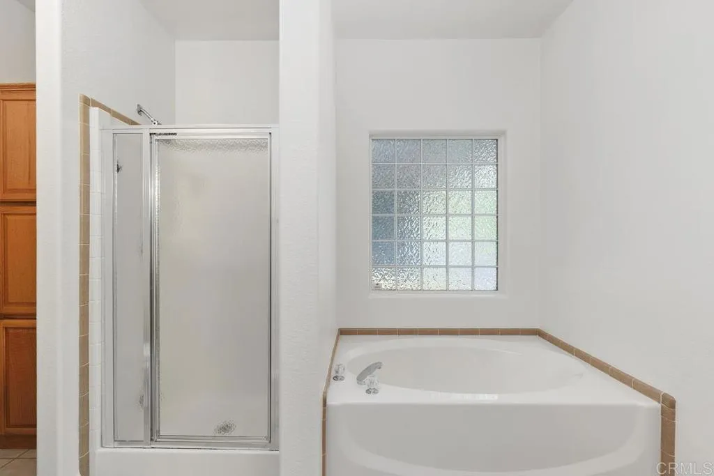 525 W El Norte Parkway Unit 70
