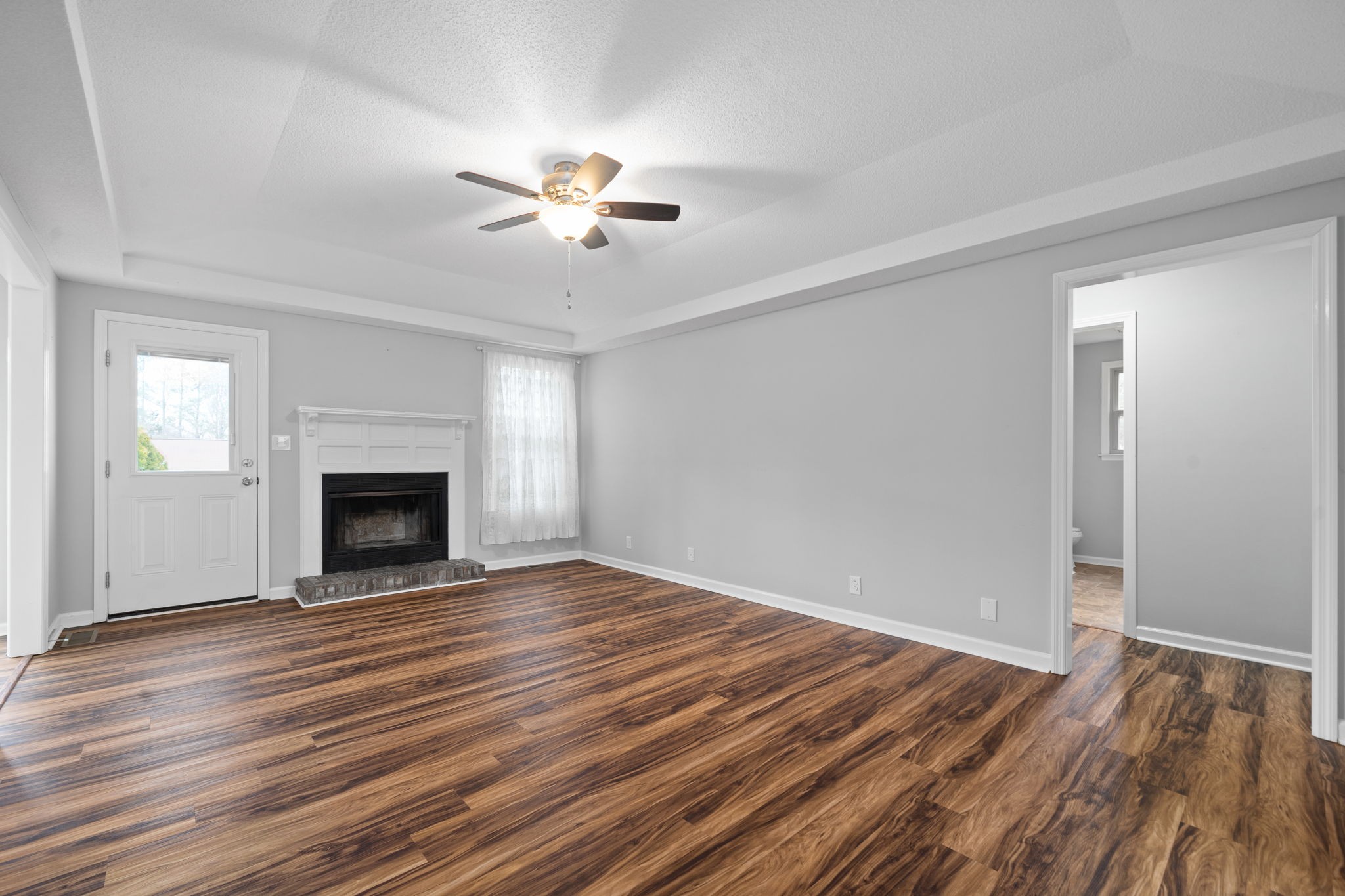 302 Hillman Dr