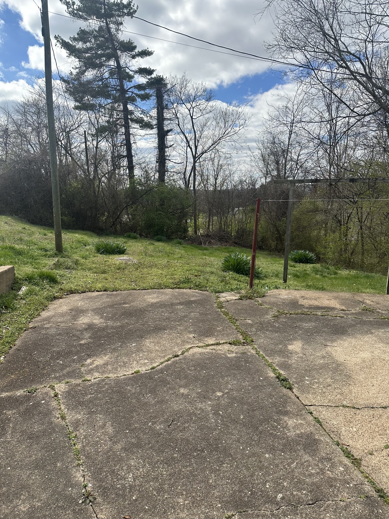 614 Anderson Dr