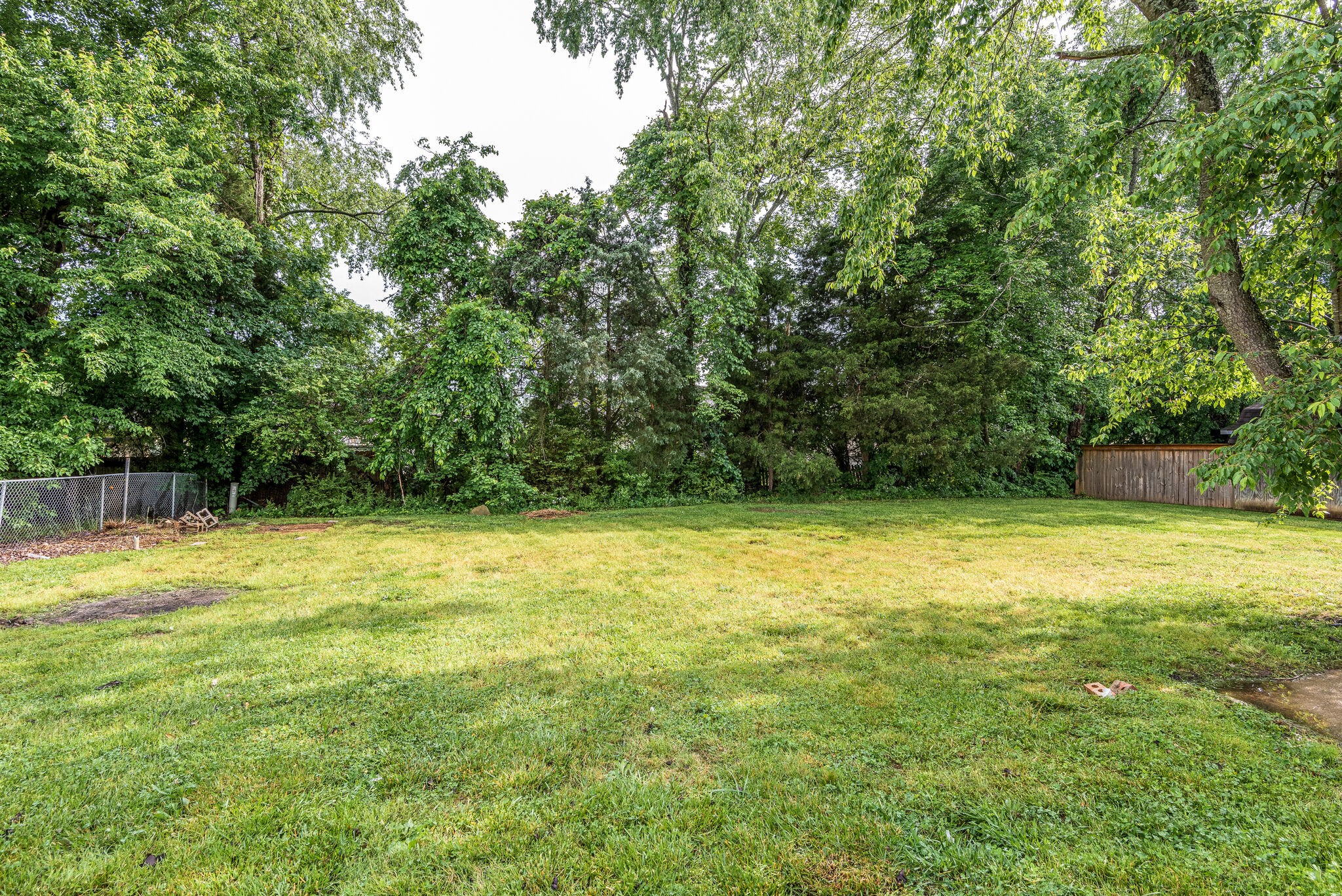 518 Jewel Dr