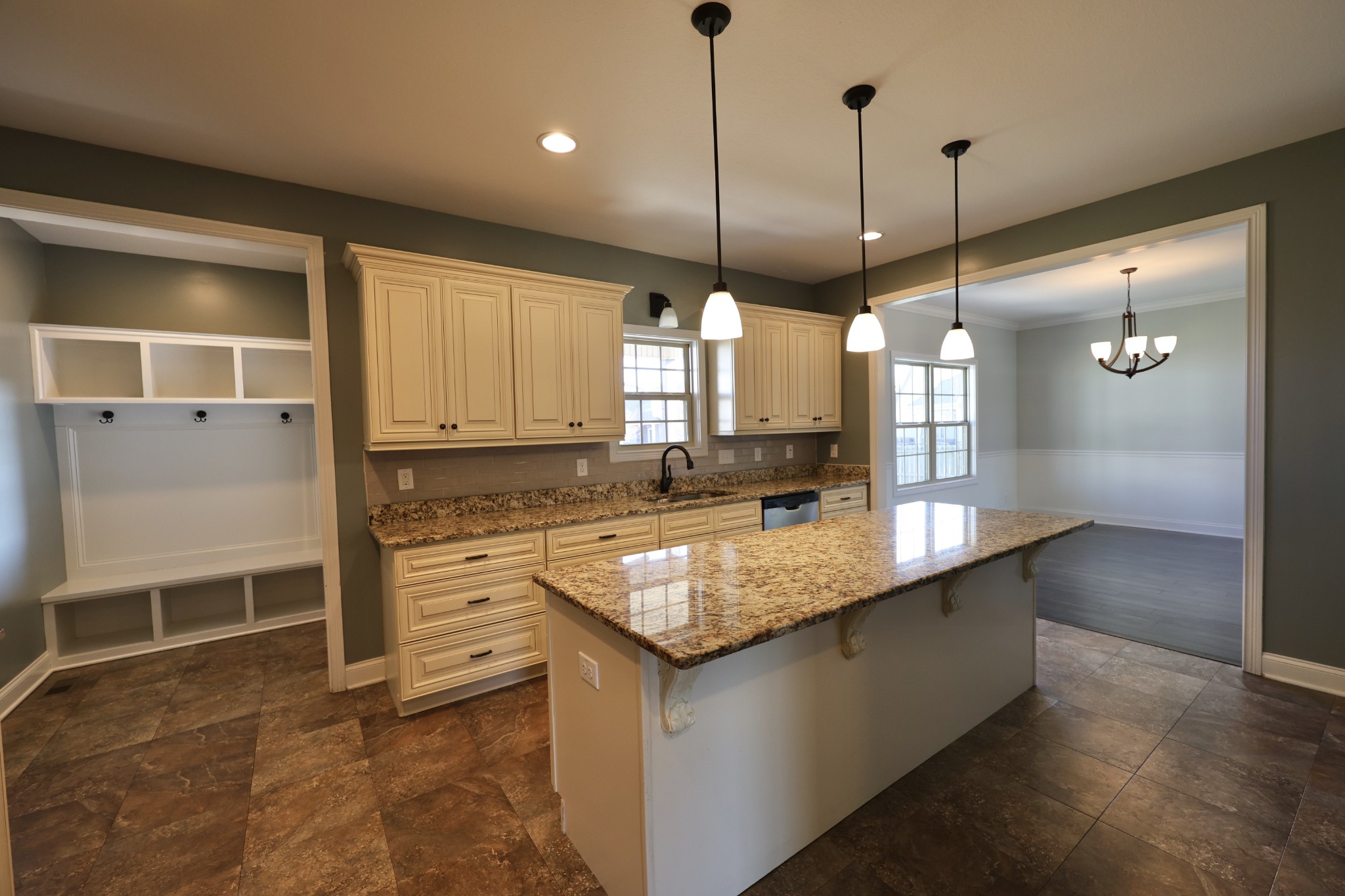 309 Ellington Dr