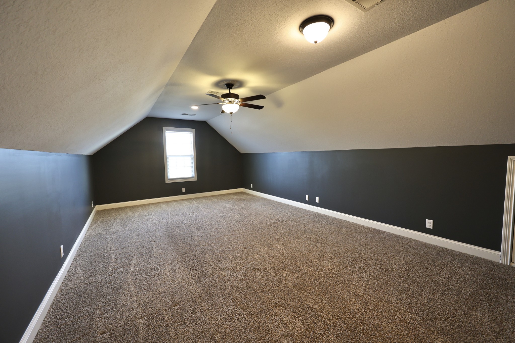 309 Ellington Dr