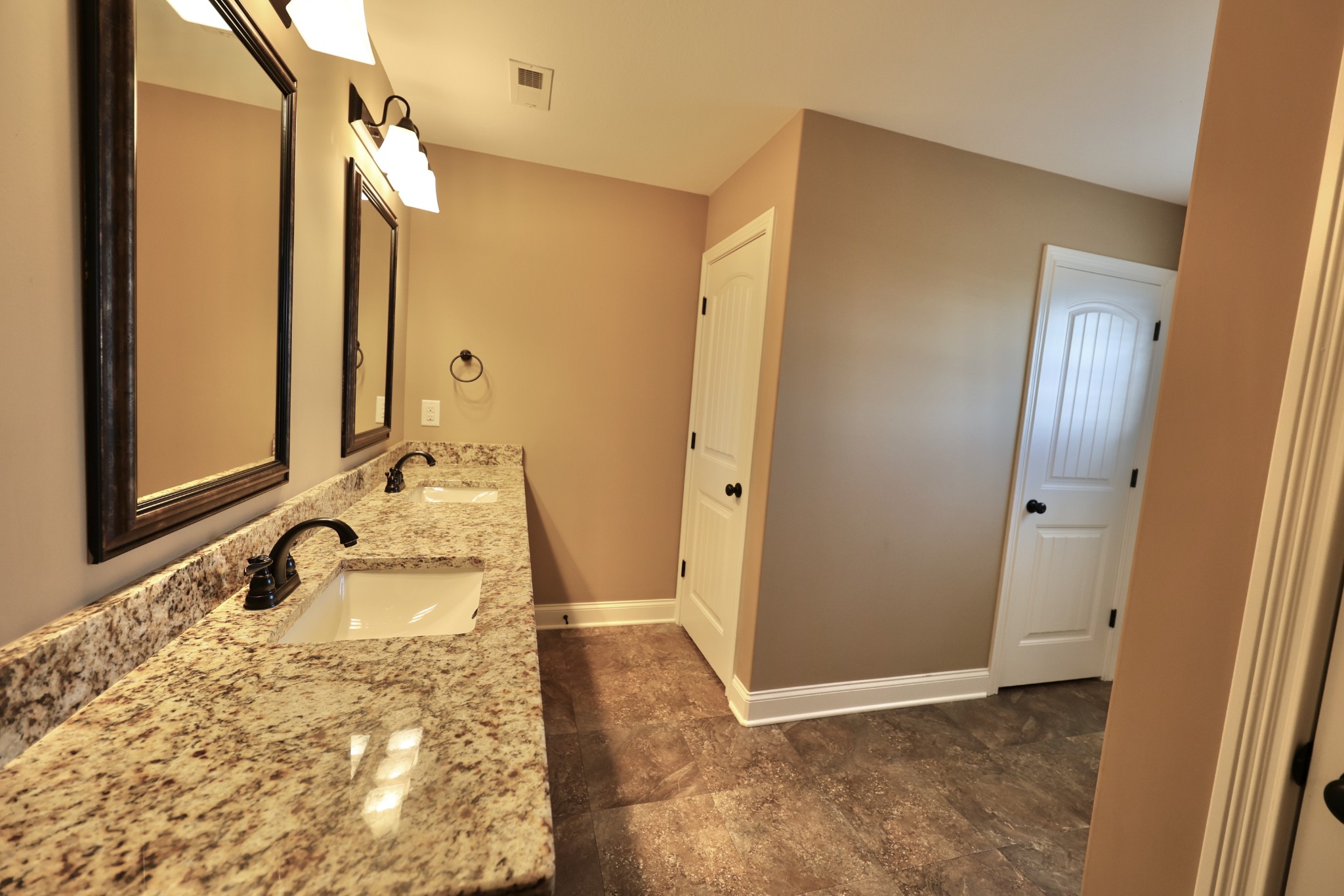309 Ellington Dr
