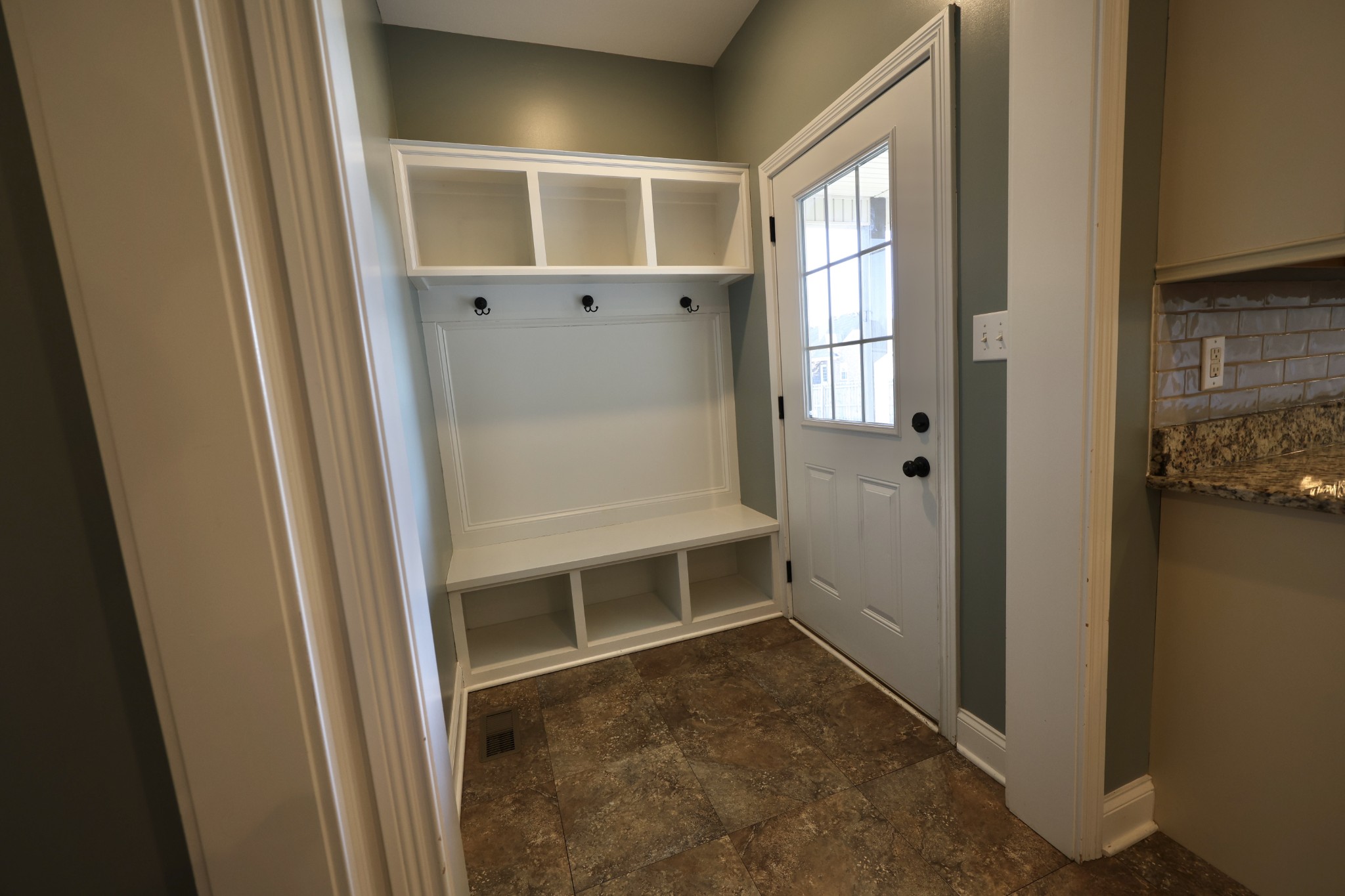 309 Ellington Dr