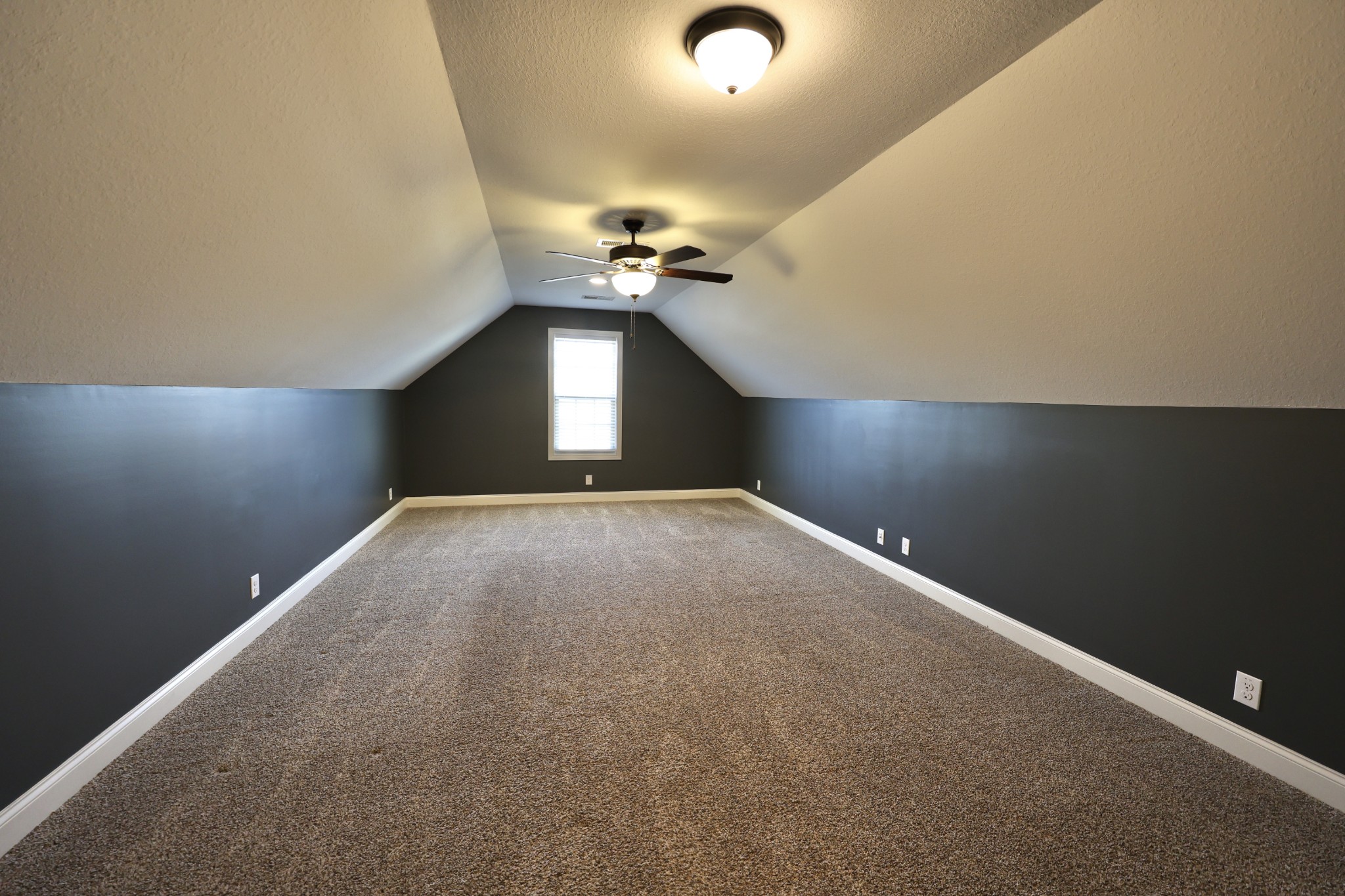 309 Ellington Dr
