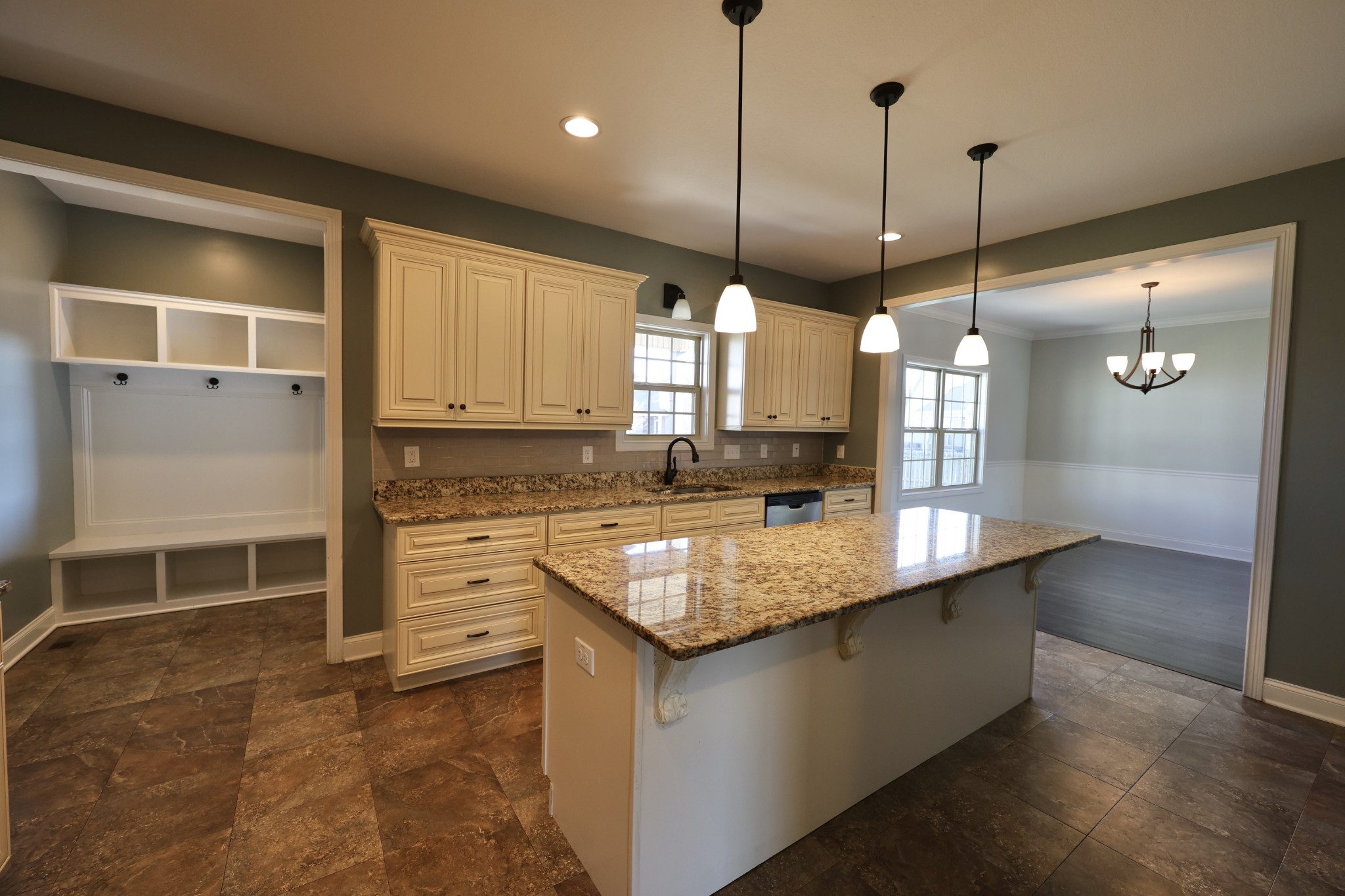 309 Ellington Dr