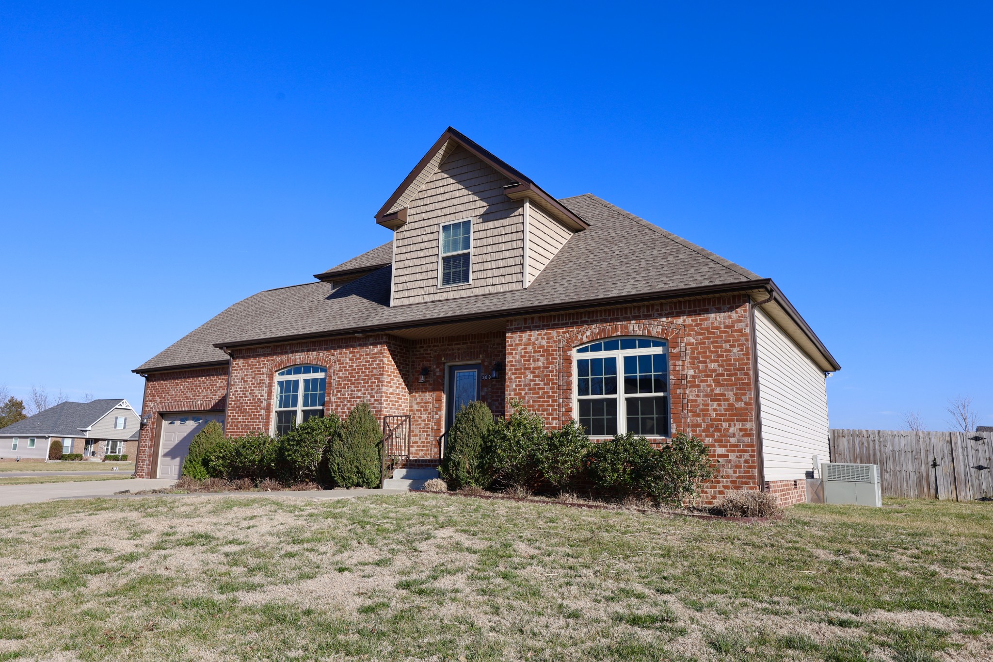309 Ellington Dr