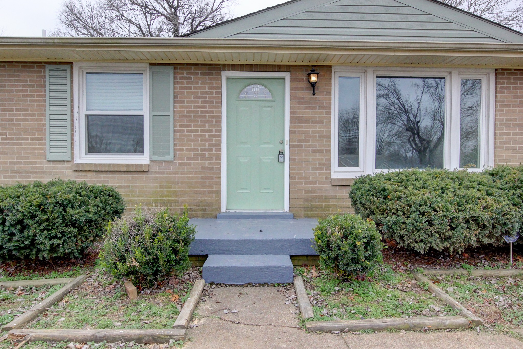 126 Forest Hills Dr