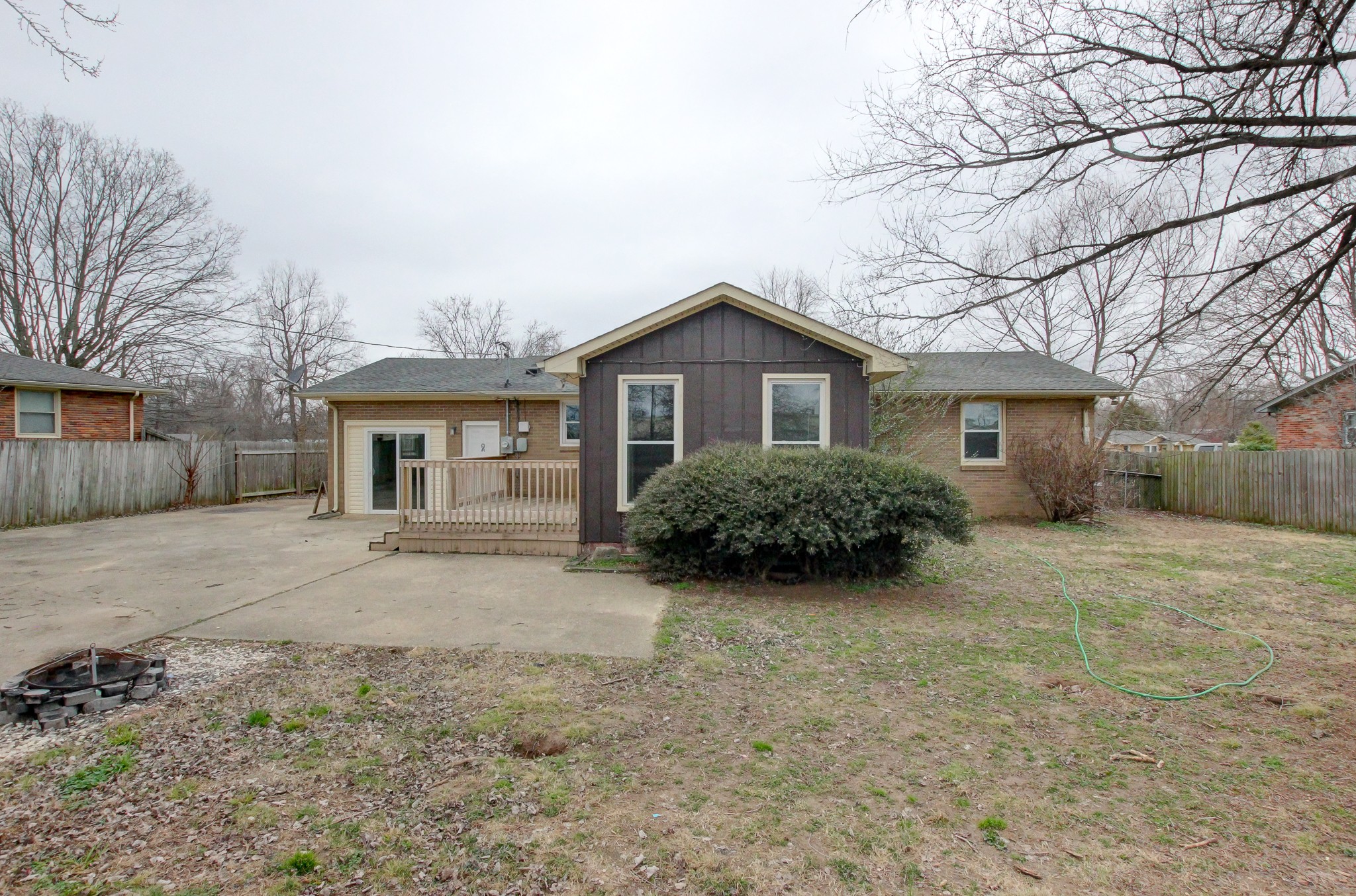 126 Forest Hills Dr