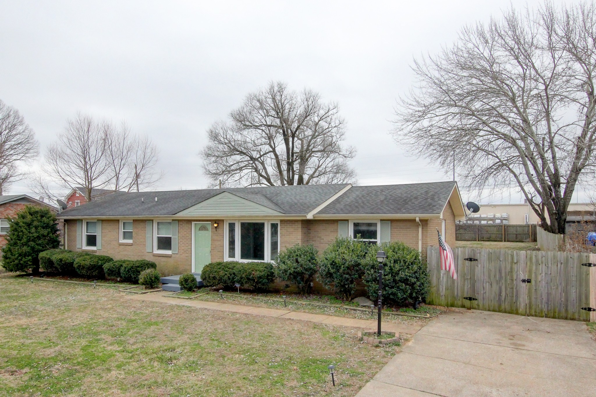 126 Forest Hills Dr