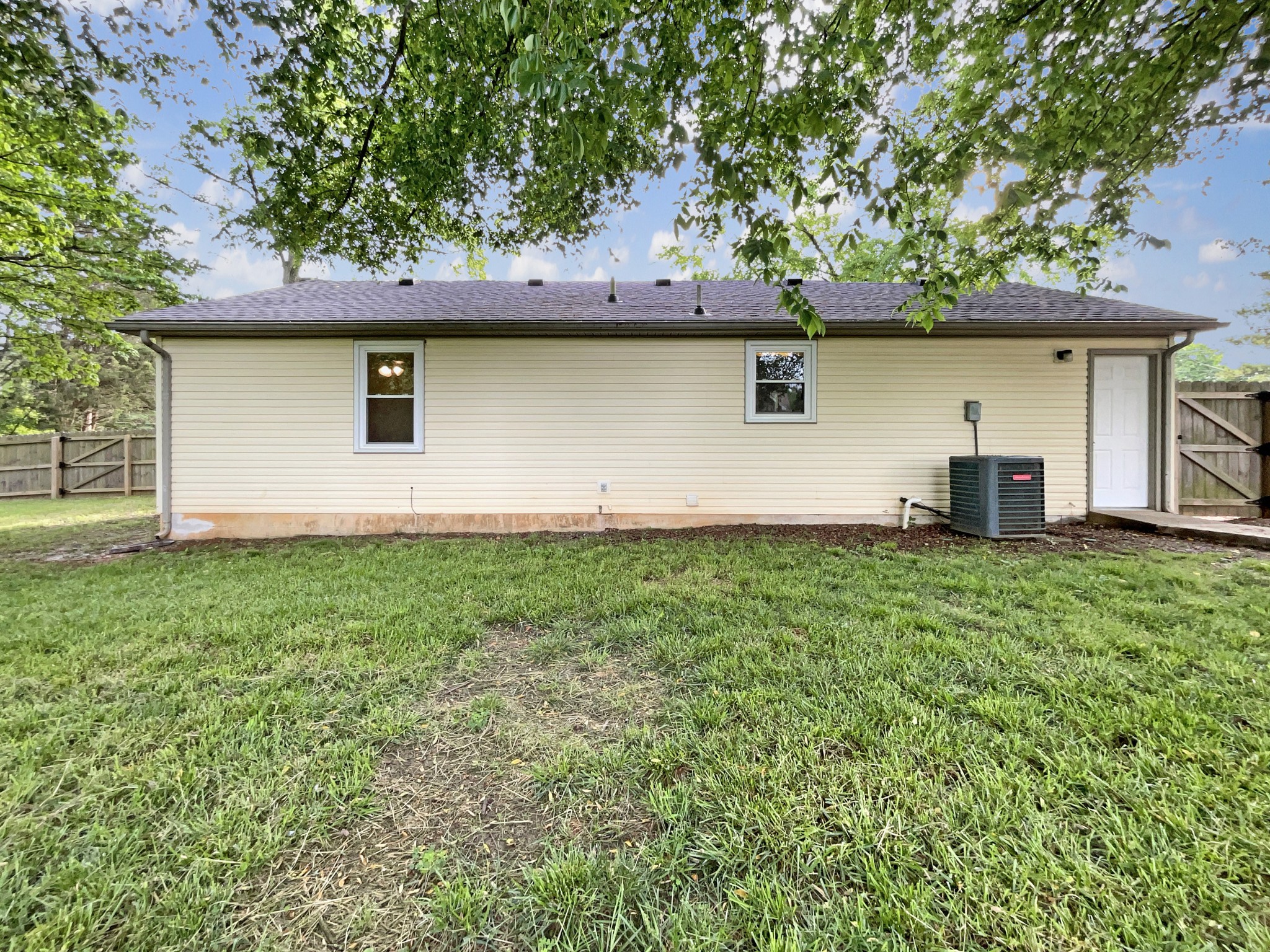 2139 River Rd