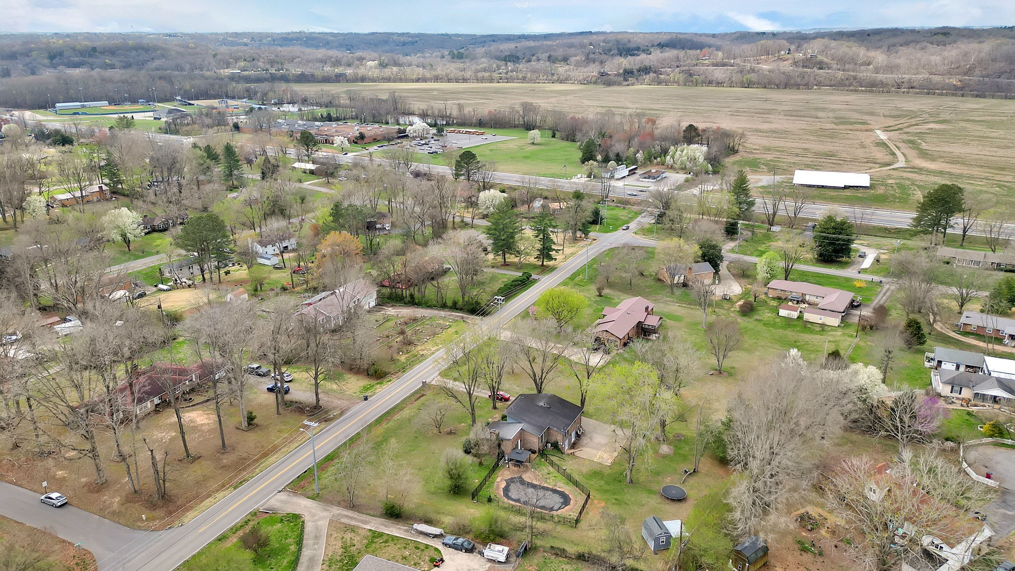 105 Hawkins Rd
