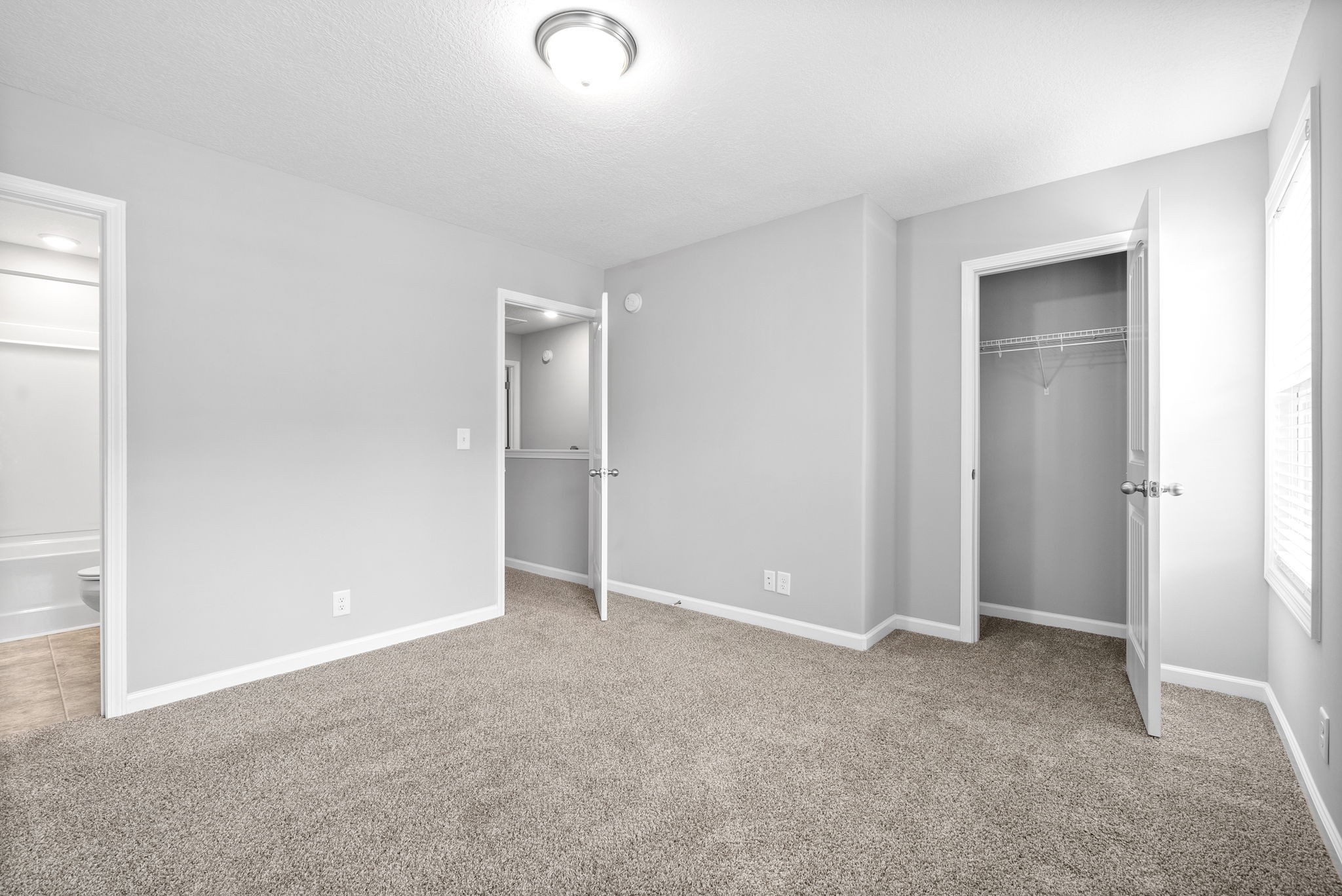 230 Woodland Valley Ln