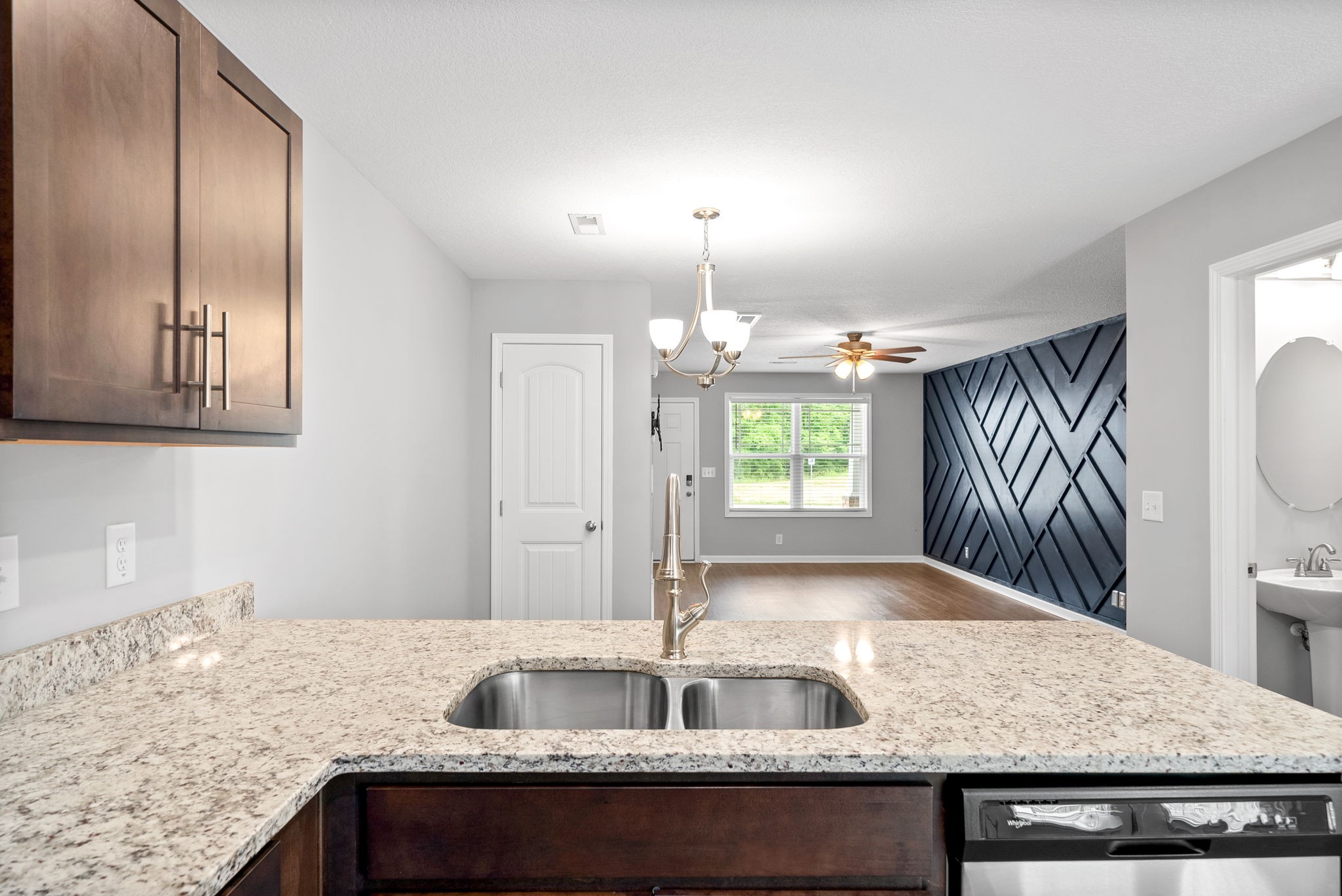 230 Woodland Valley Ln